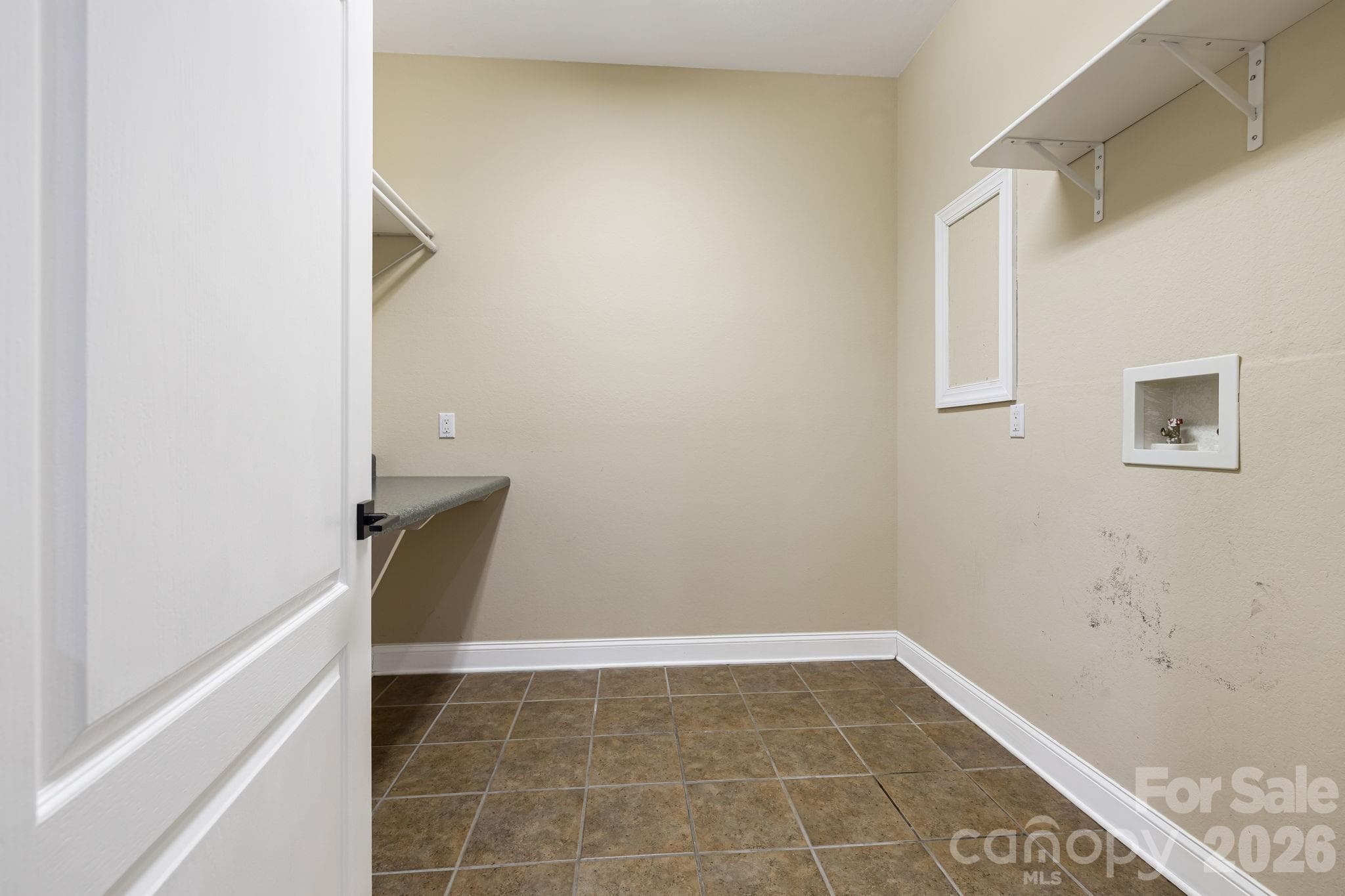 Downstairs Laundry - Hendersonville