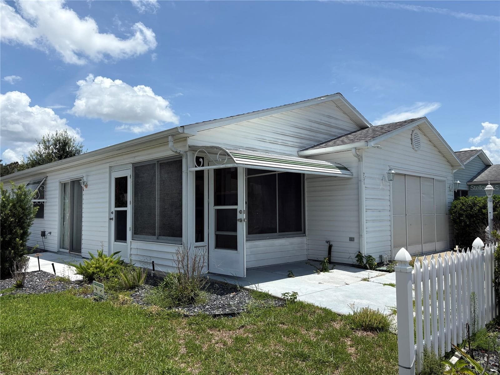 Villa at 731 DUMAS ST, THE VILLAGES, photo 3 of 18