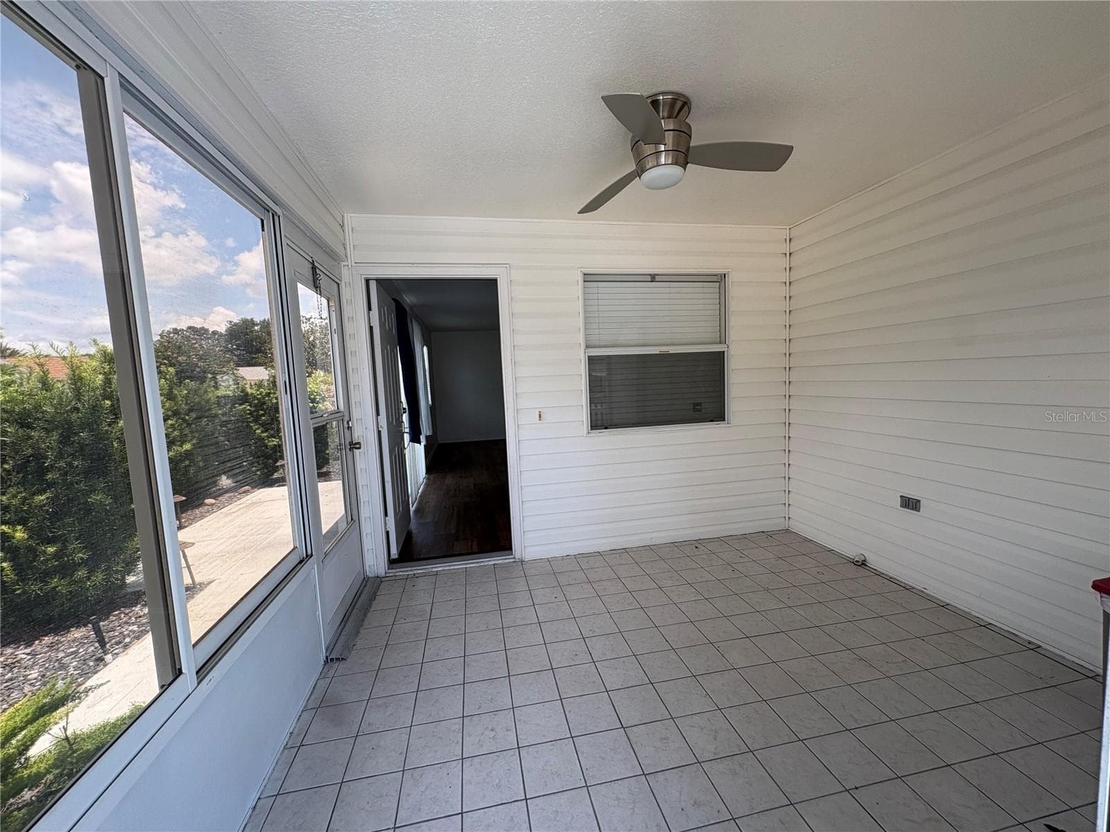 Villa at 731 DUMAS ST, THE VILLAGES, photo 4 of 18