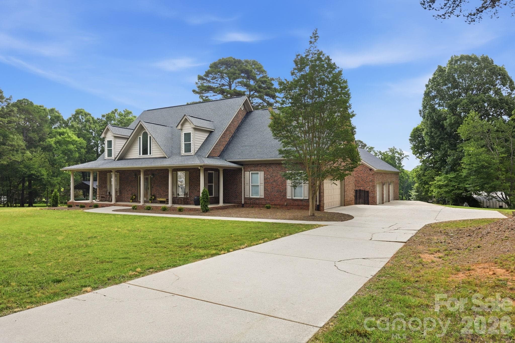Great Curb Appeal - Mooresville