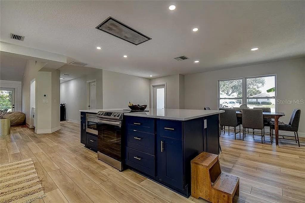 Single Family Residence at 4723 THOMAS HOBY PL, SARASOTA, photo 6 of 26