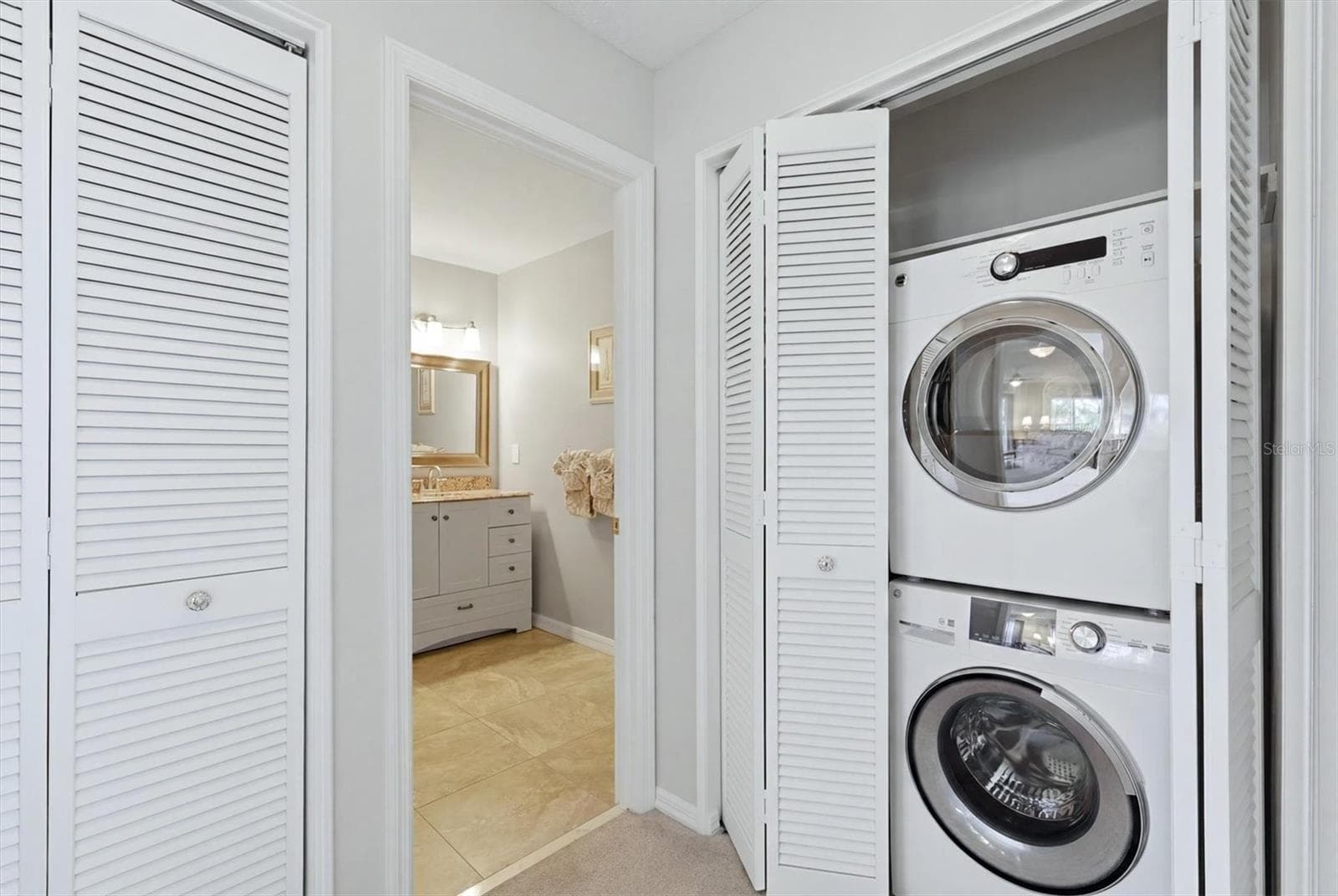 Washer Dryer in unit - 879 AUDUBON DR #879, BRADENTON