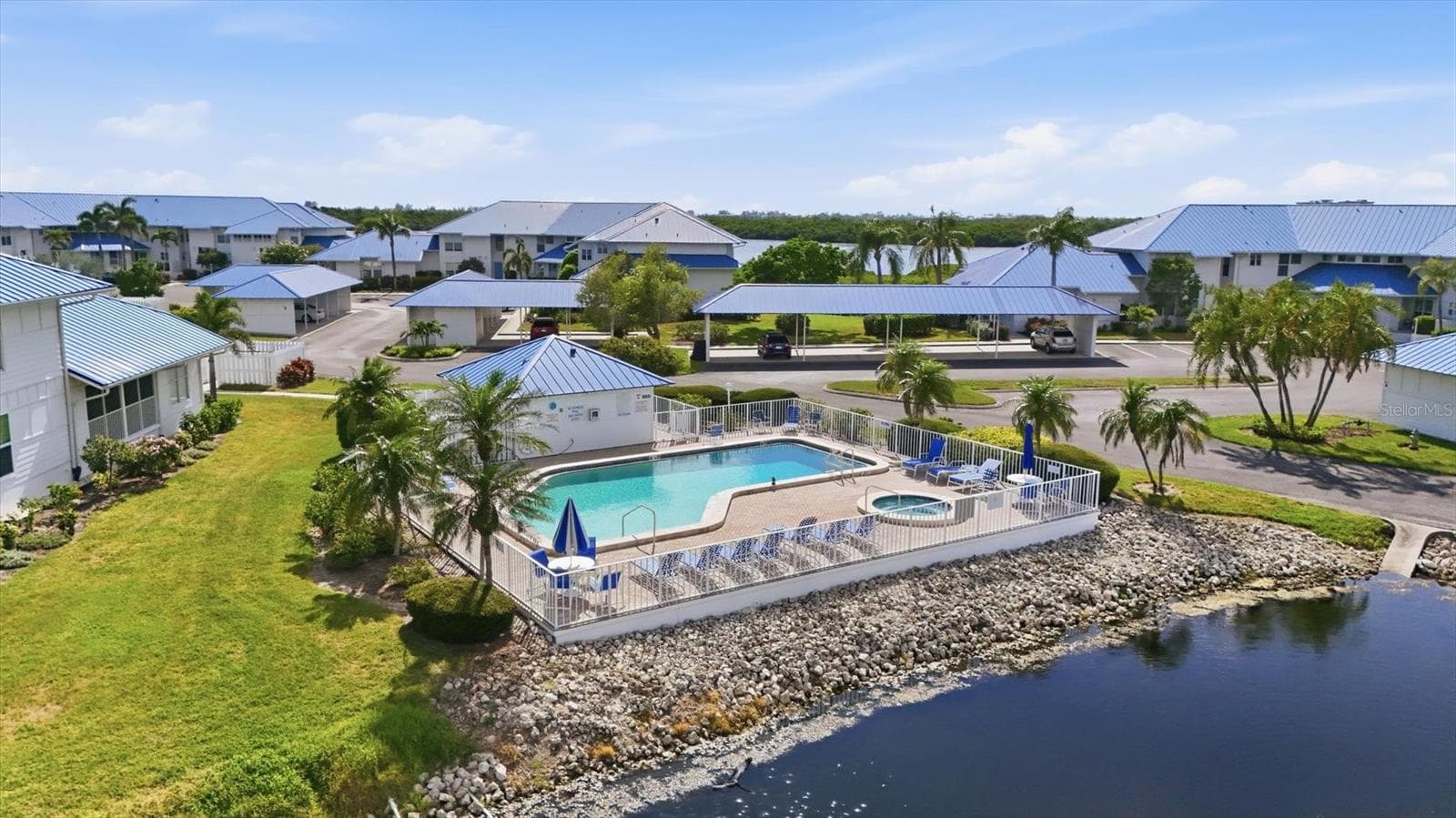Condominium at 879 AUDUBON DR #879, BRADENTON, photo 50 of 64