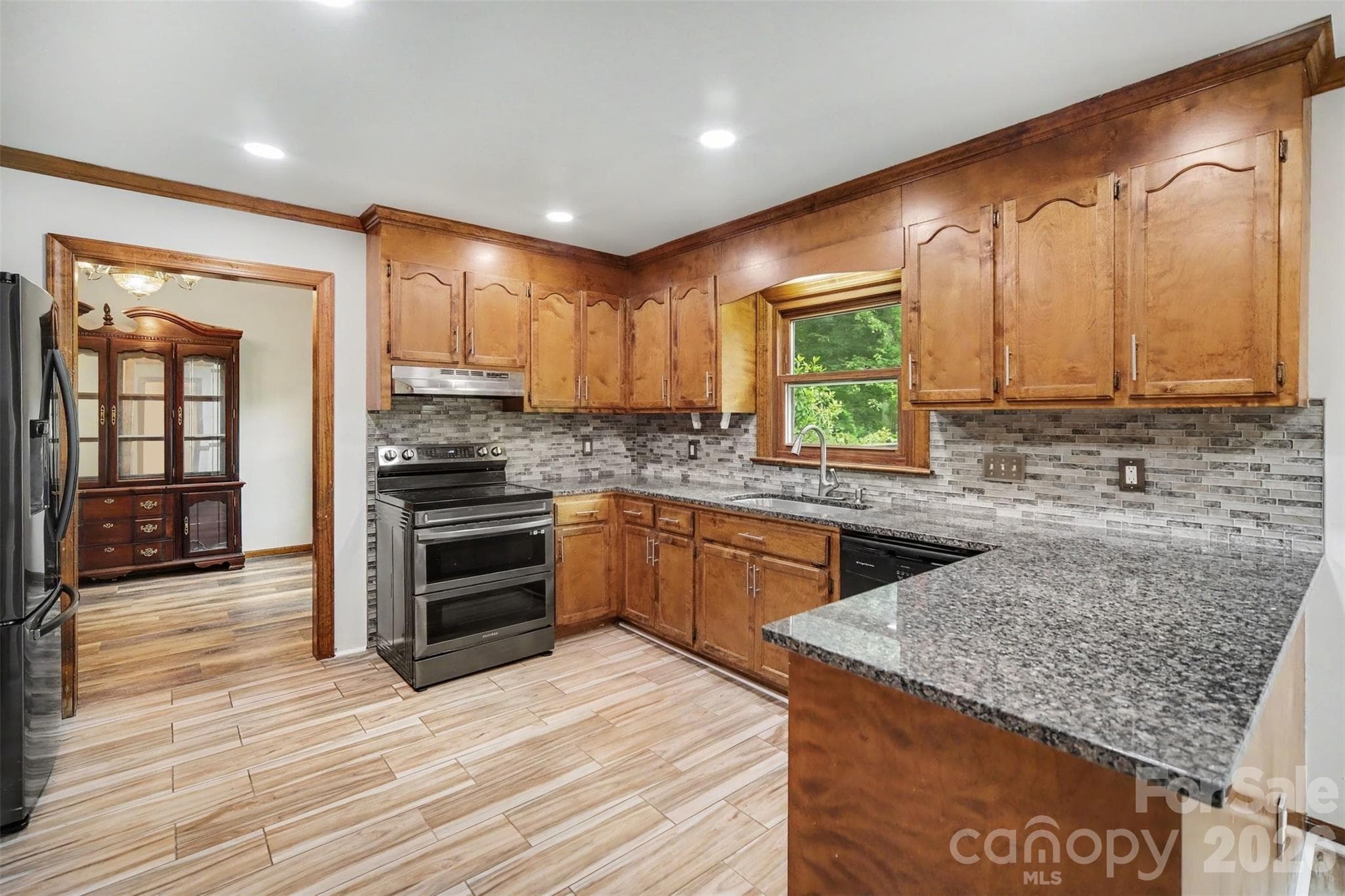 Single Family Residence at Matthews, photo 3 of 39