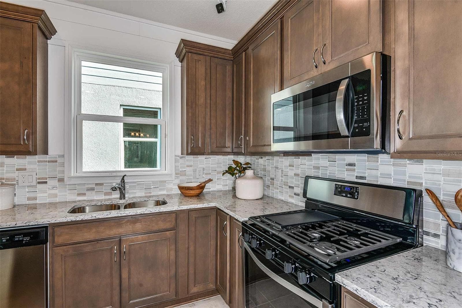 Model Home Design Only. Pictures and furnishings are for illustrative purposes only. Elevations, colors and options may vary. Furniture is for model home staging only - 2621 HAMMOCK HARBOR AVENUE, ST CLOUD