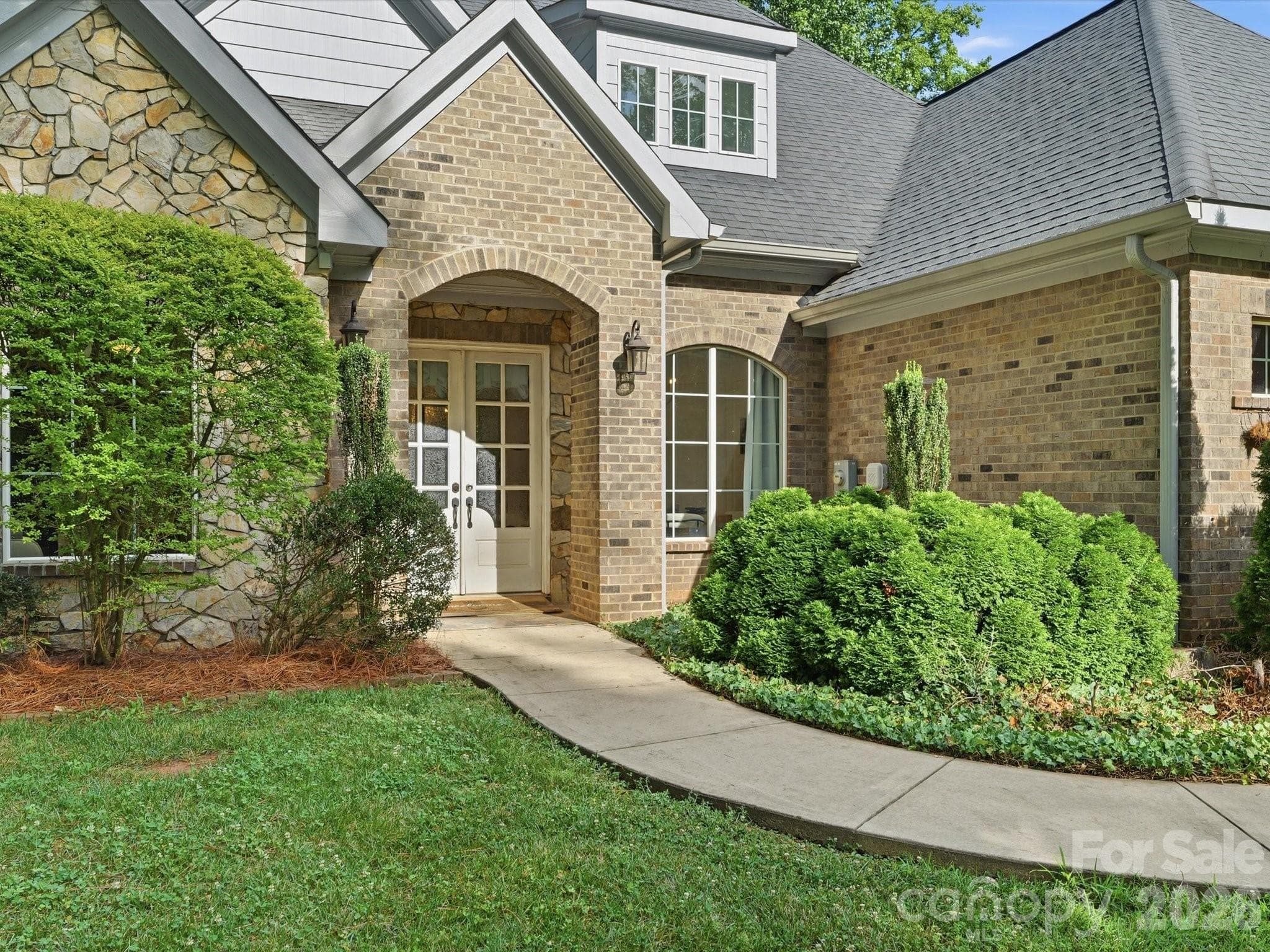 Single Family Residence at Charlotte, photo 4 of 47