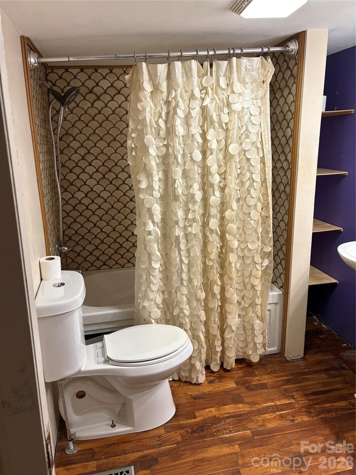 Full Bathroom - 125 Lane Street, Morganton