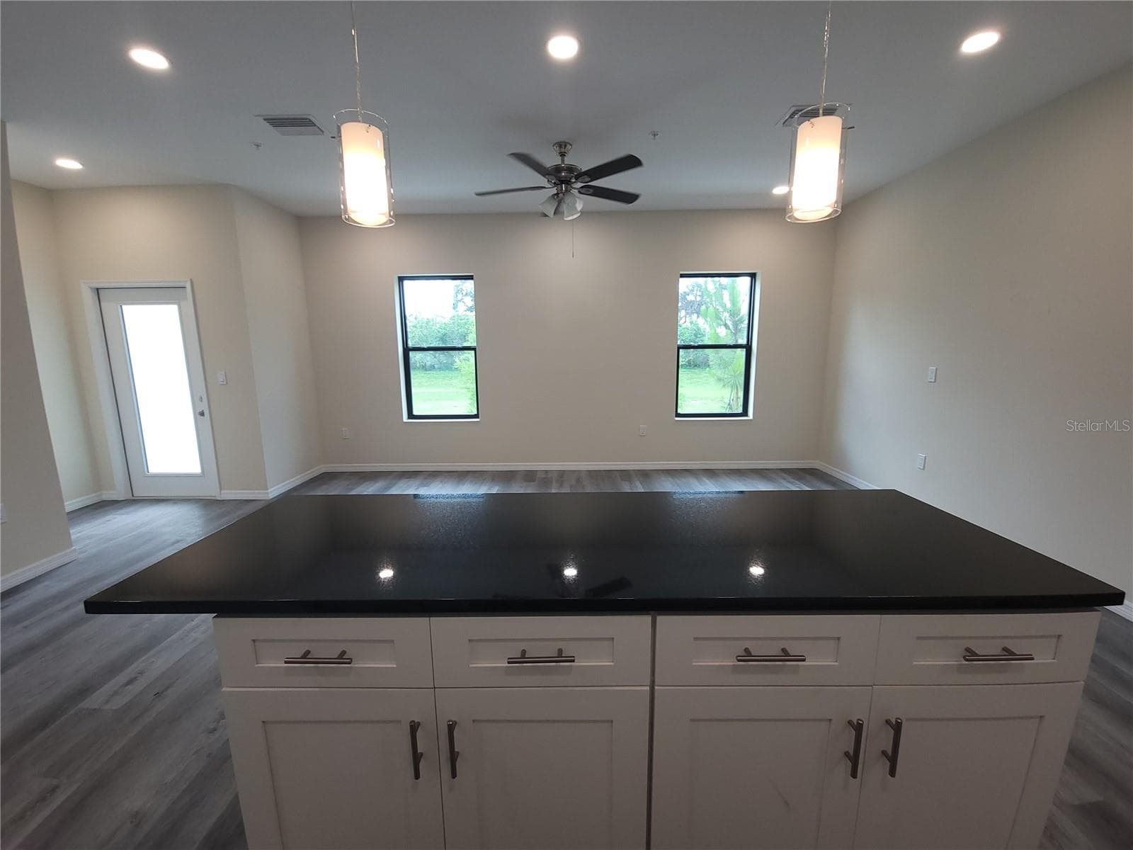 Townhouse at 4351 CAMBIO GARDENS CT, TAMPA, photo 4 of 11