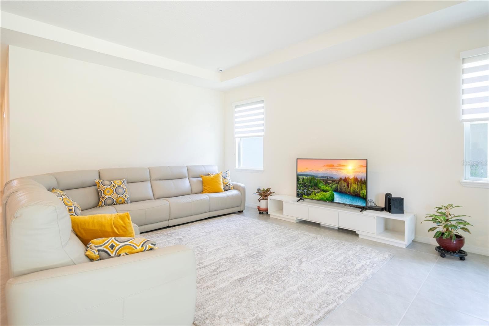 Single Family Residence at 1624 BARBERRY DR, KISSIMMEE, photo 10 of 42