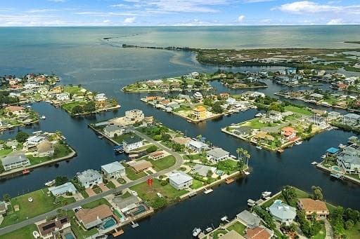 PARADISE CIR