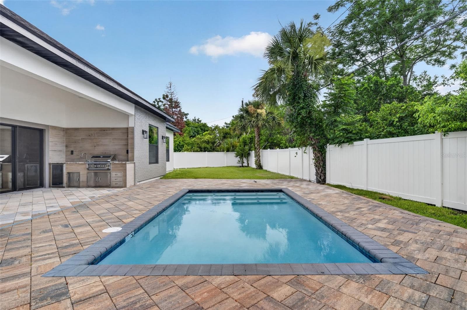 Single Family Residence at 102 BELL PL, WINTER PARK, photo 37 of 39