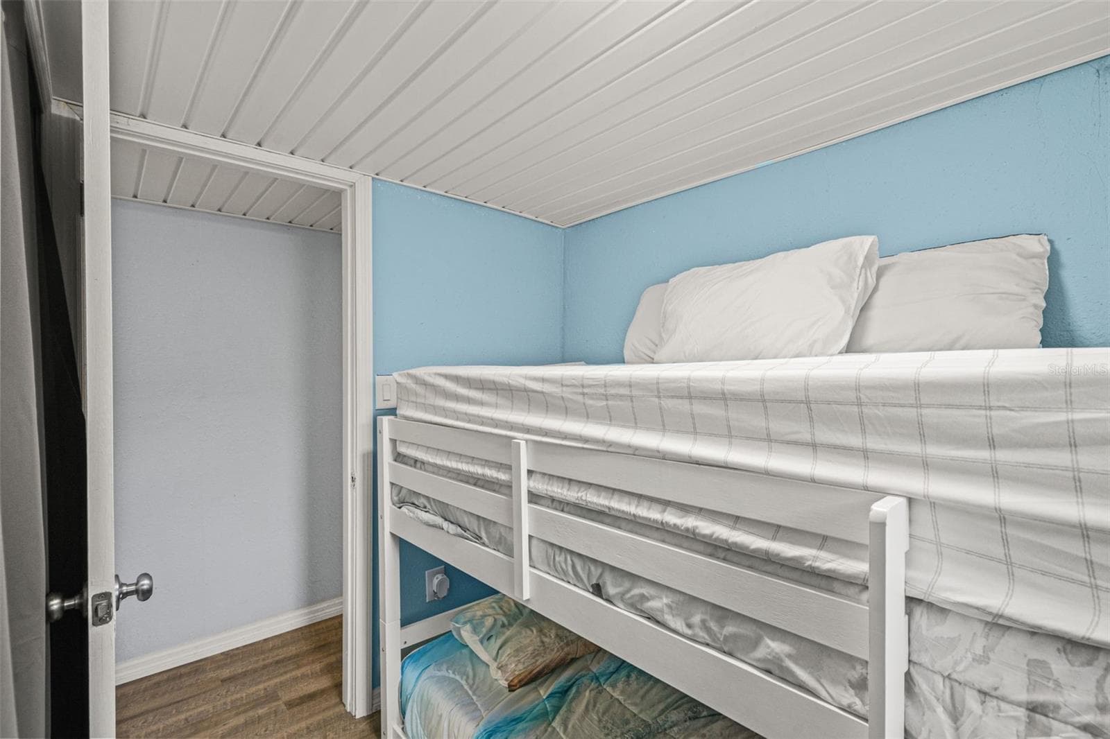 Mobile Home at 6380 RICHARD DR, WEEKI WACHEE, photo 28 of 54