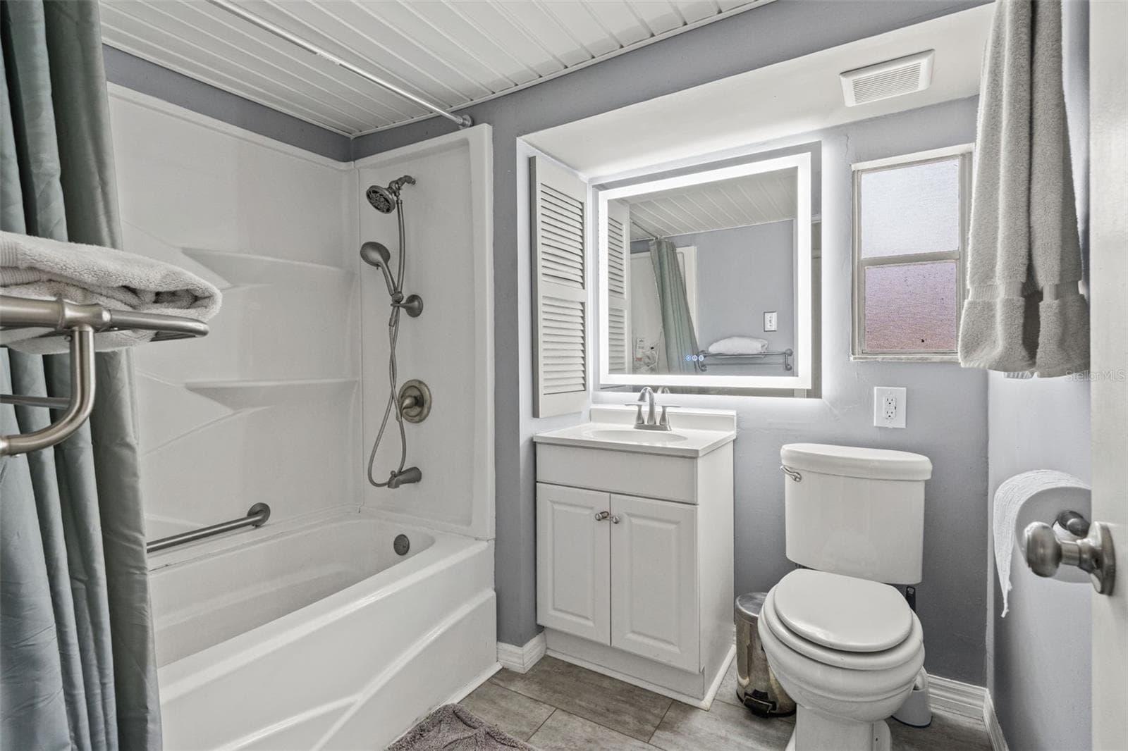 Mobile Home at 6380 RICHARD DR, WEEKI WACHEE, photo 30 of 54