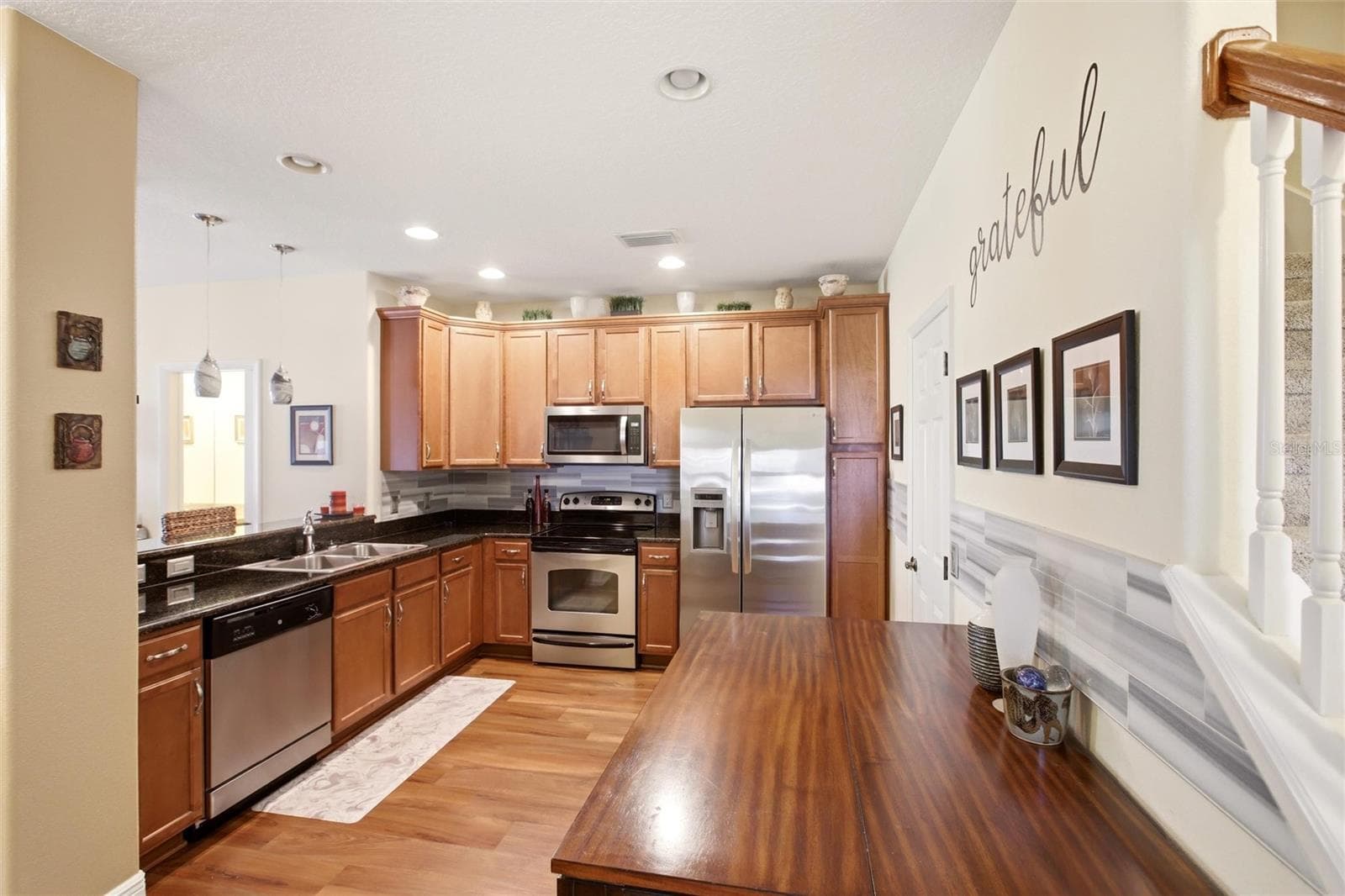 Townhouse at 477 HARBOR RIDGE DR, PALM HARBOR, photo 14 of 43