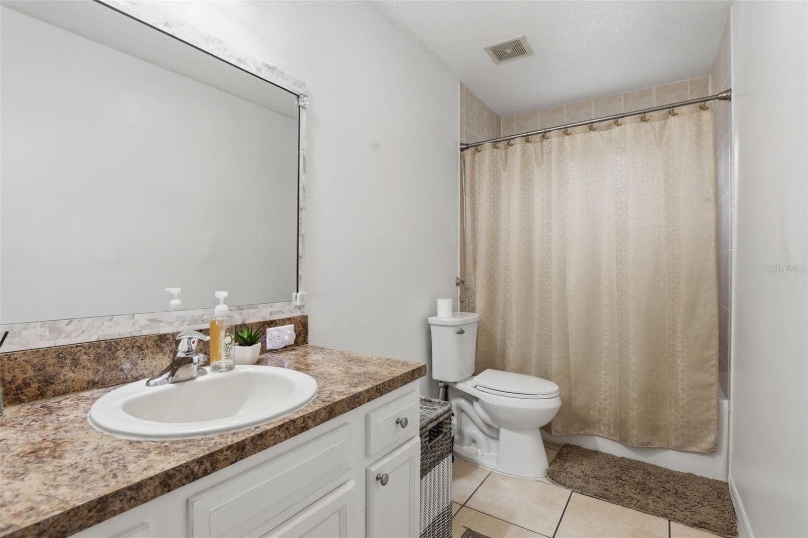 Single Family Residence at 1911 S GADSEN BLVD, ORLANDO, photo 16 of 26