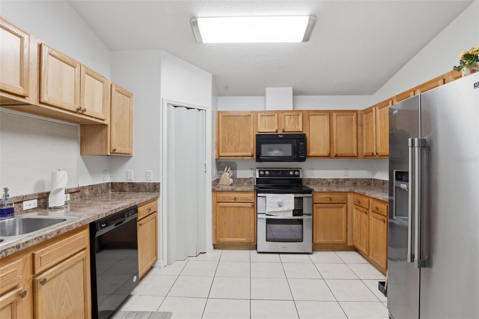 Single Family Residence at 1911 S GADSEN BLVD, ORLANDO, photo 21 of 26