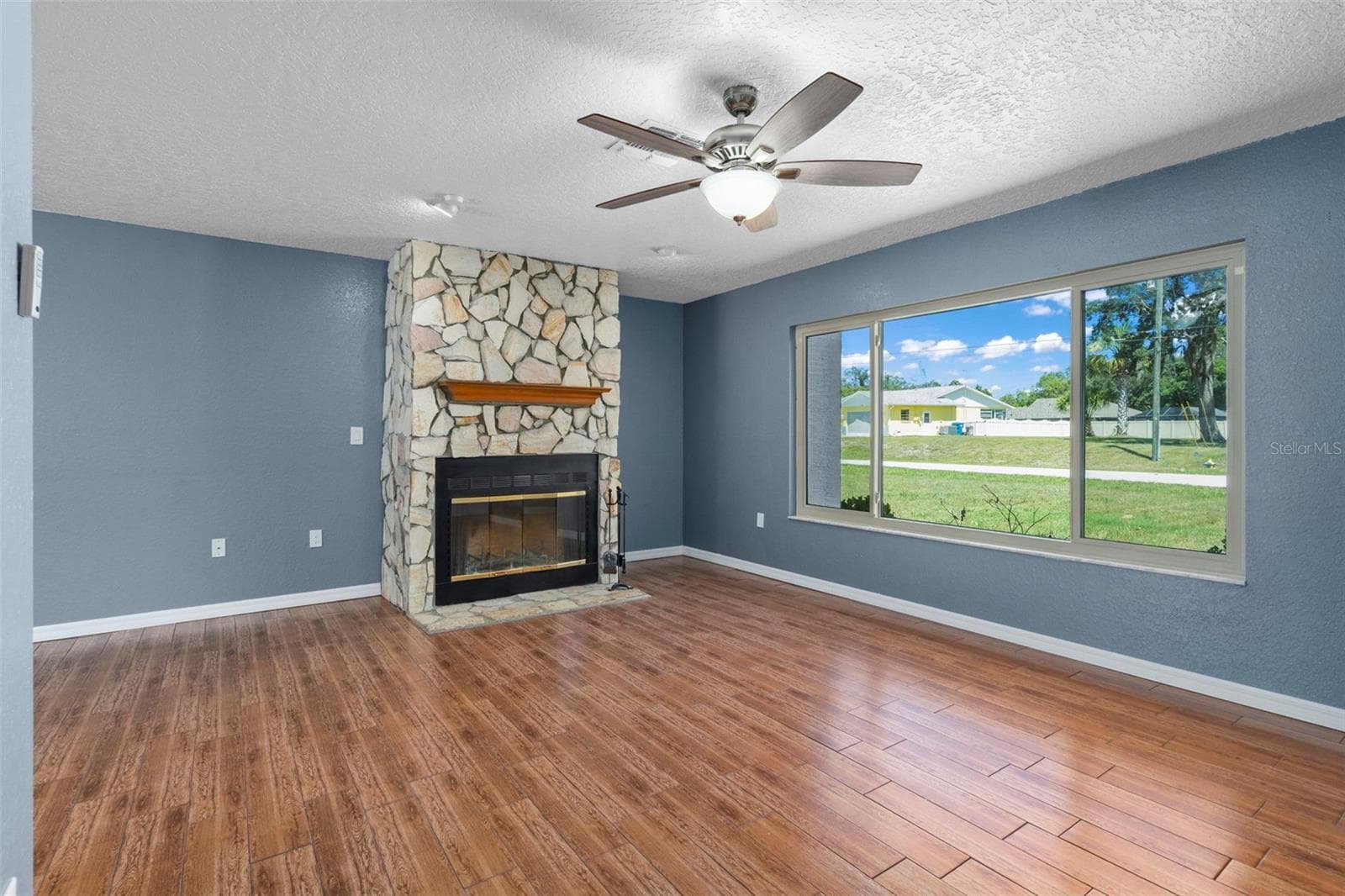 Single Family Residence at 7376 SKYLARK DR, SPRING HILL, photo 11 of 58