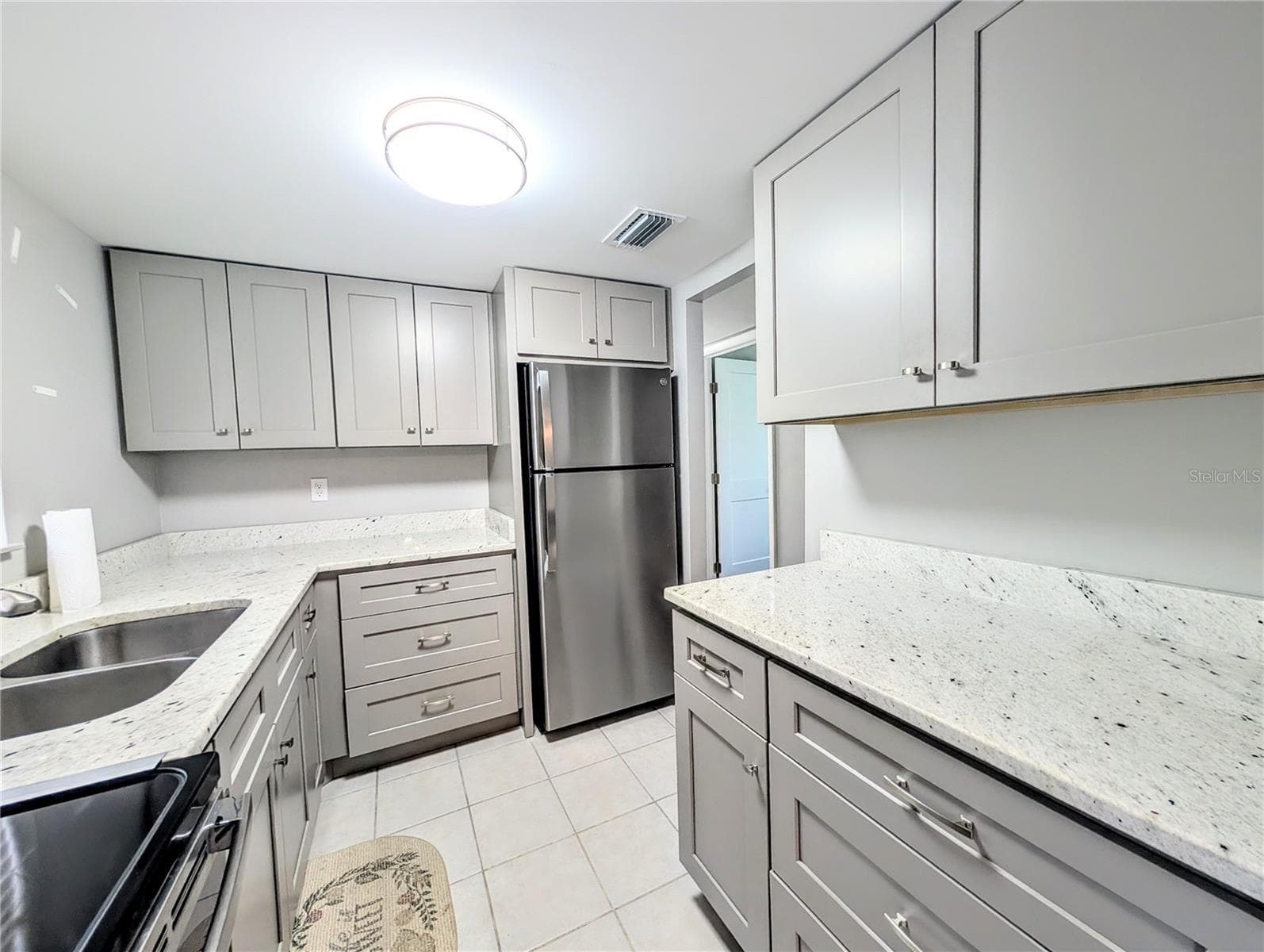 Condominium at 2008 CANAL DR #M3, BRADENTON, photo 2 of 47