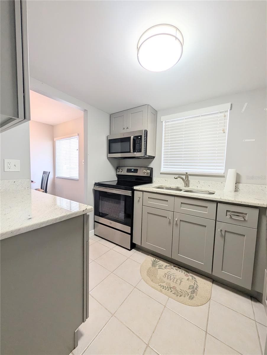 Condominium at 2008 CANAL DR #M3, BRADENTON, photo 3 of 47
