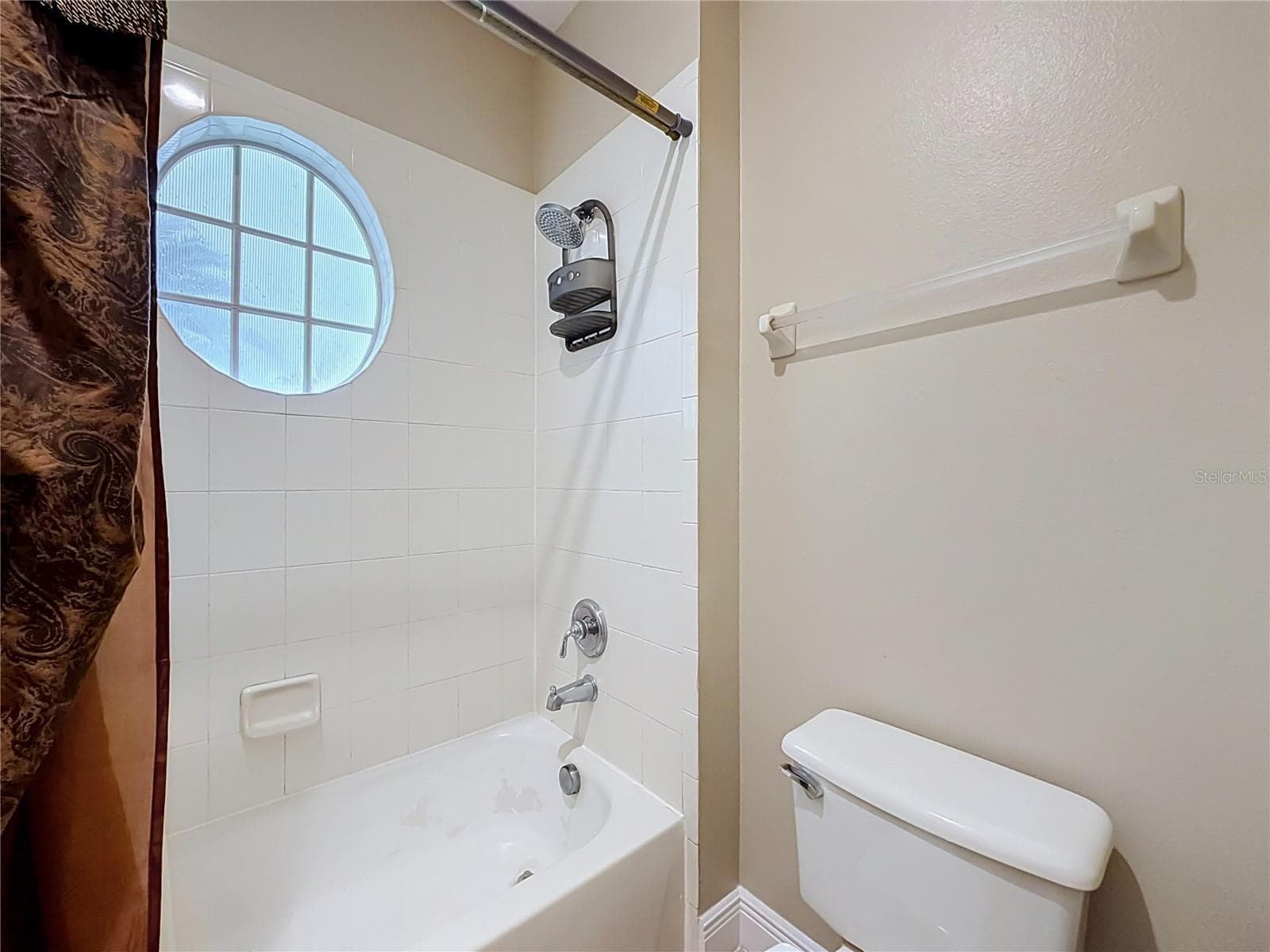 Full bath #2. - 3405 HEIRLOOM ROSE PL, OVIEDO