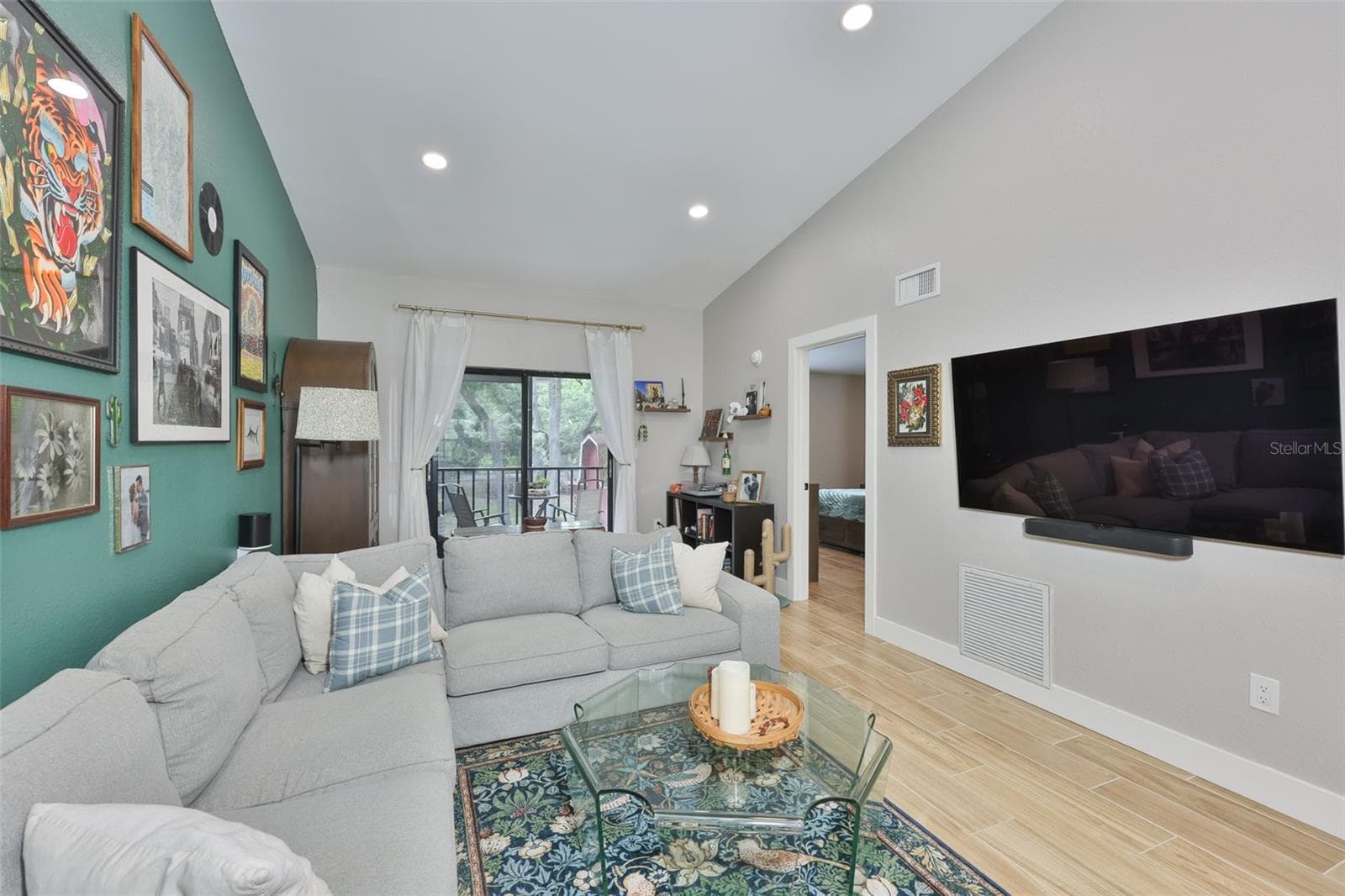 Condominium at 11800 PARK BLVD #308, SEMINOLE, photo 6 of 36
