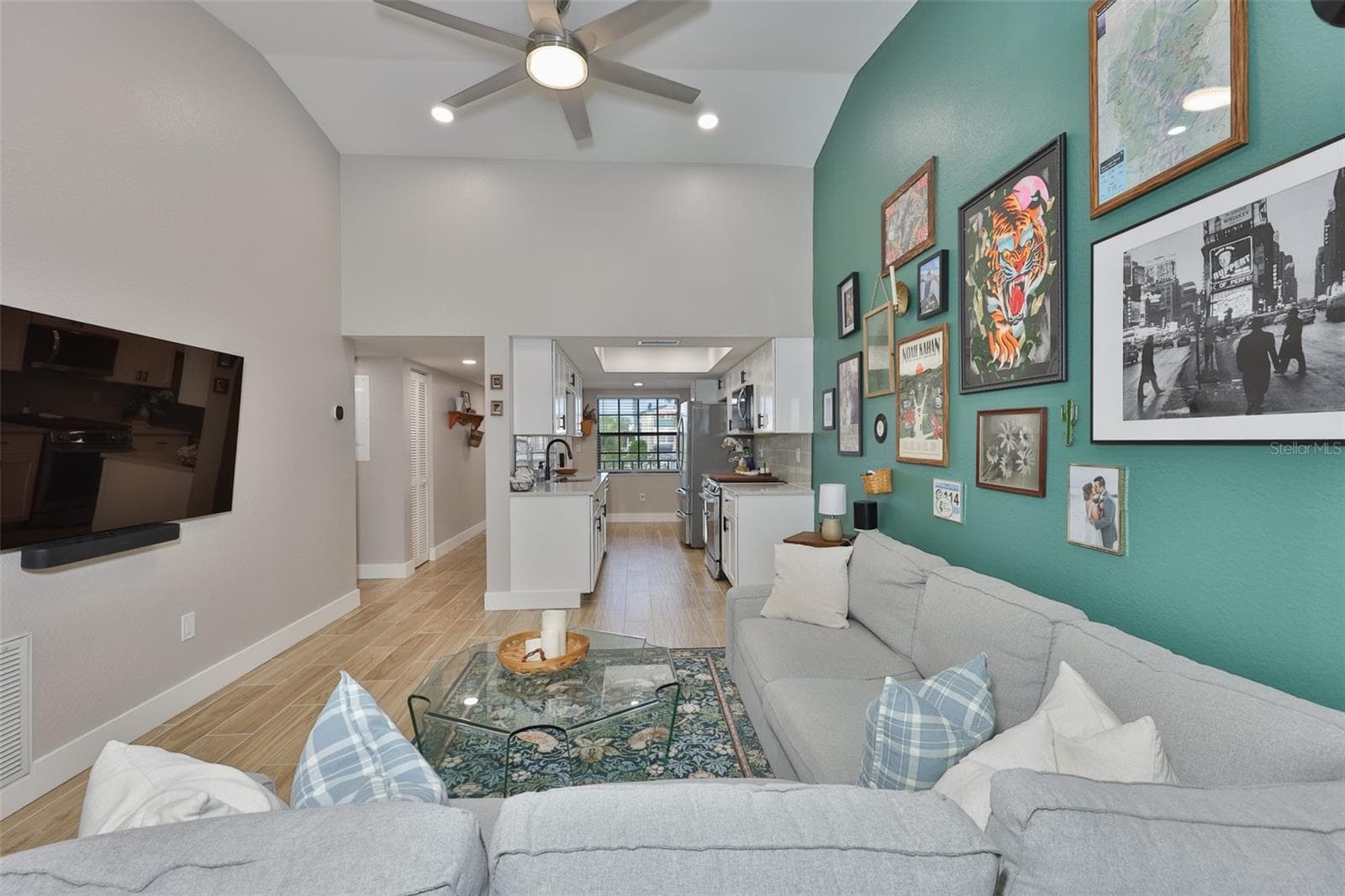 Condominium at 11800 PARK BLVD #308, SEMINOLE, photo 10 of 36