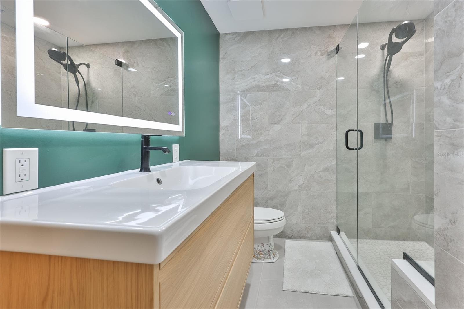 Condominium at 11800 PARK BLVD #308, SEMINOLE, photo 16 of 36