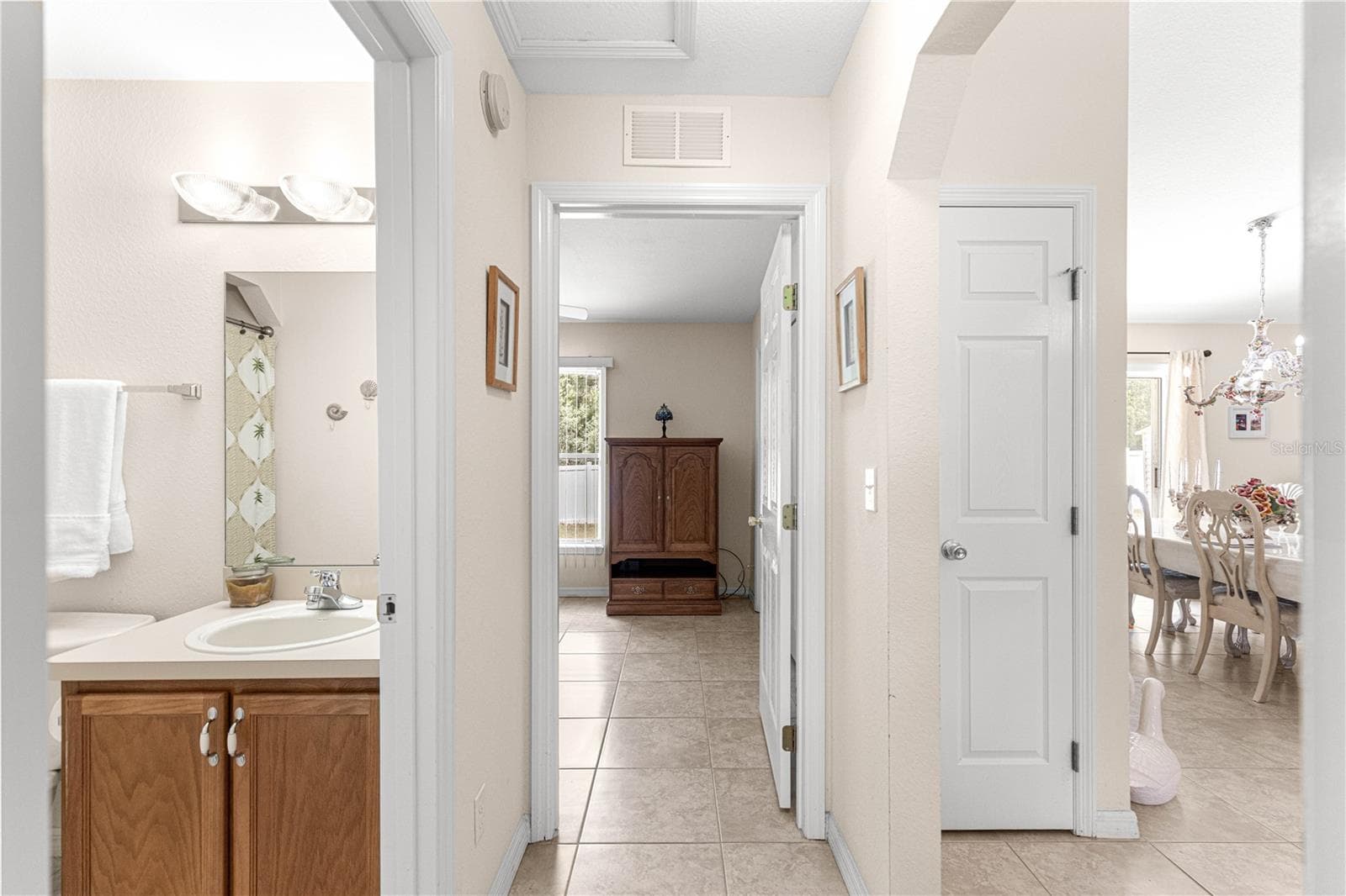hall between 2nd & 3rd bedroom - 4 CEDAR TRACE PASS, OCALA