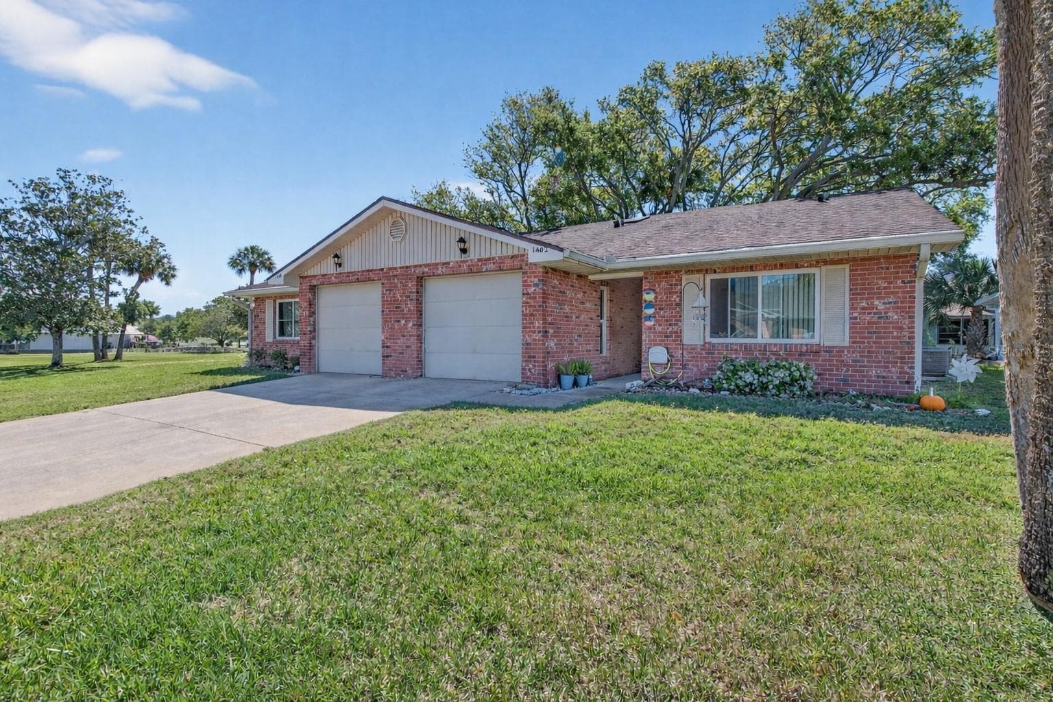 Half Duplex at 1402 PORTOBELLO DR, PORT ORANGE, photo 9 of 52