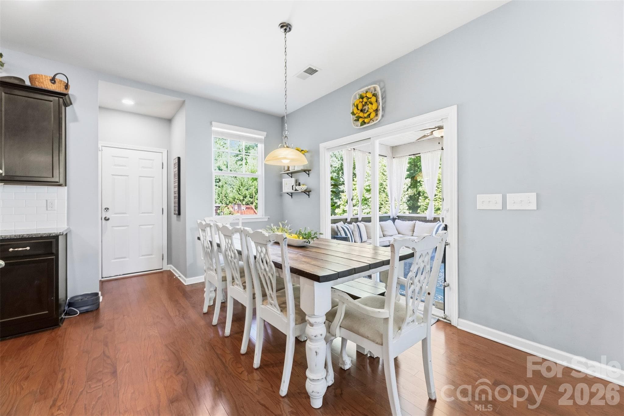 Single Family Residence at 2028 Brightflower Lane, York, photo 11 of 48