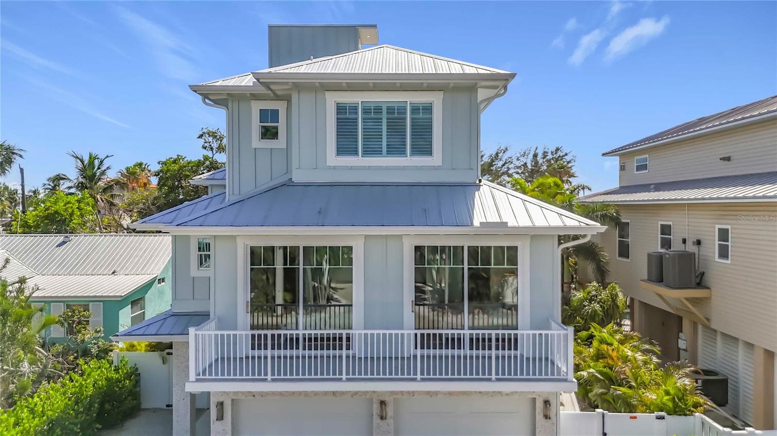 Single Family Residence at 2918 GULF DR, HOLMES BEACH, photo 3 of 92