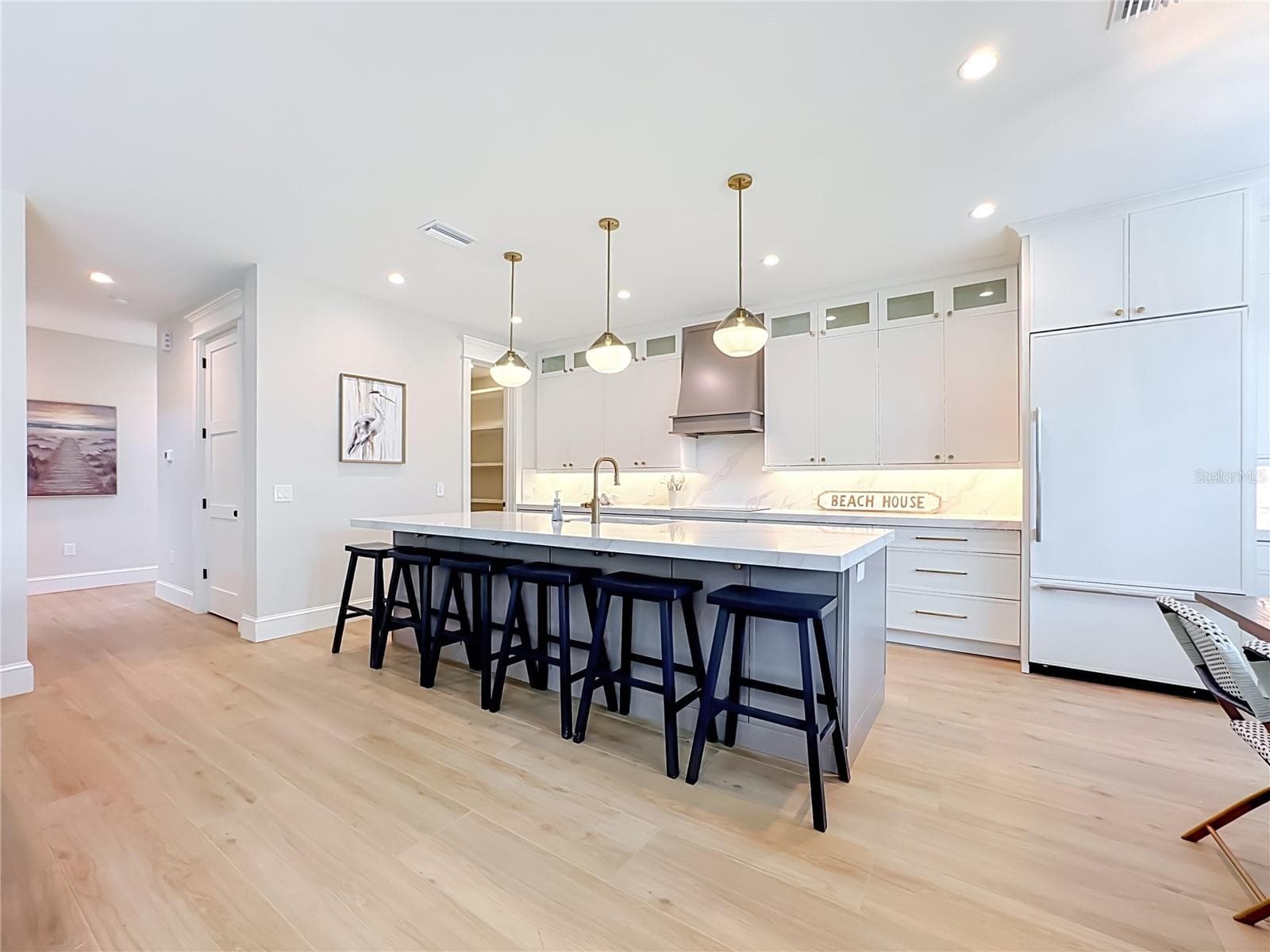 Single Family Residence at 2918 GULF DR, HOLMES BEACH, photo 12 of 92