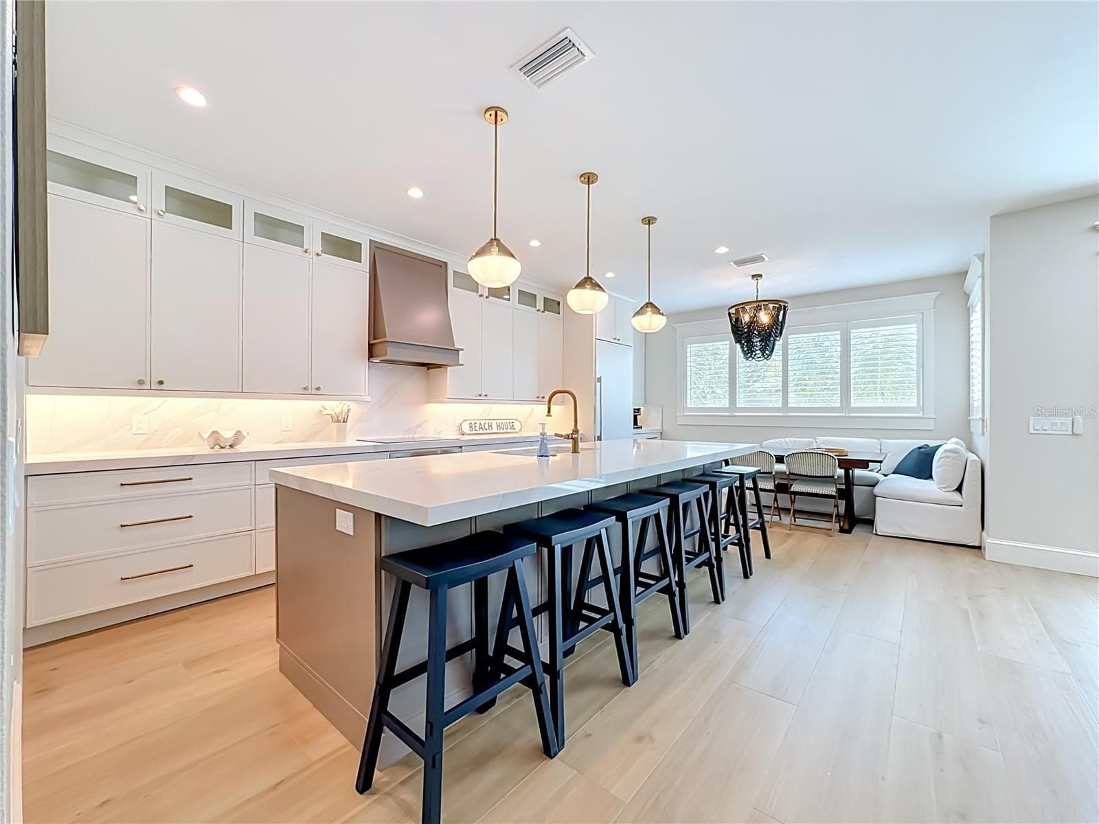 Single Family Residence at 2918 GULF DR, HOLMES BEACH, photo 21 of 92