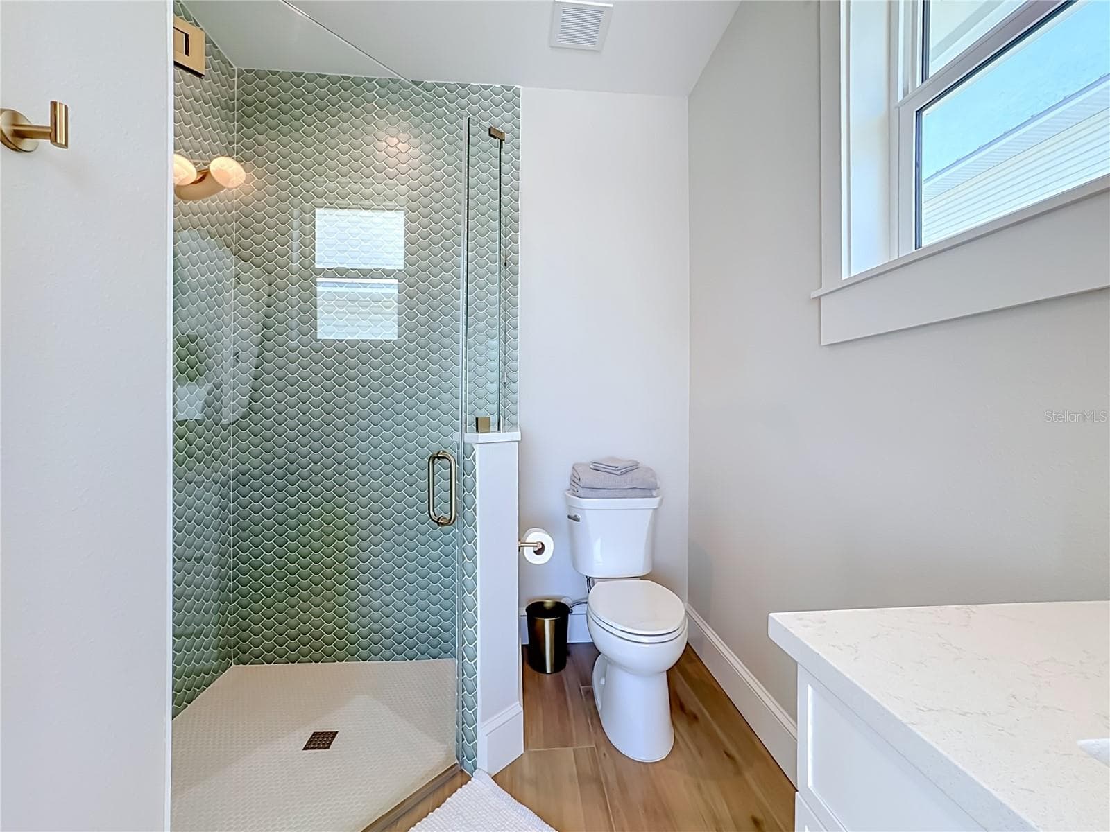 Single Family Residence at 2918 GULF DR, HOLMES BEACH, photo 33 of 92