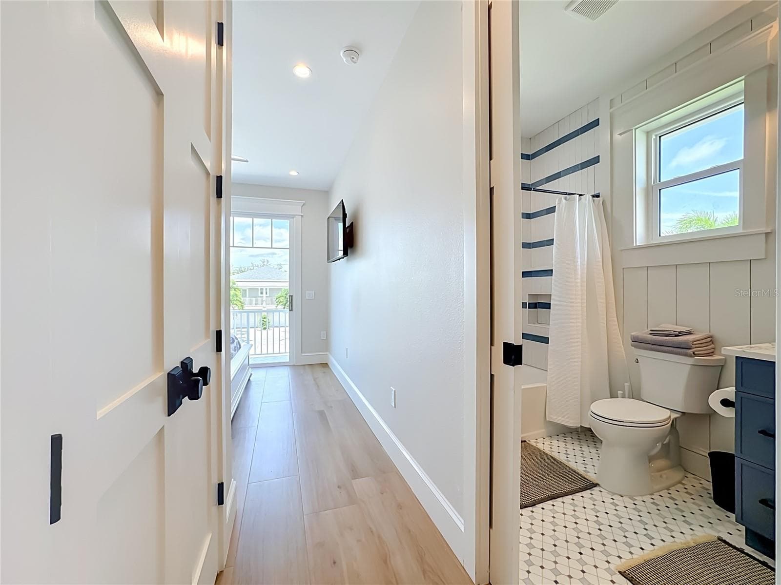 Single Family Residence at 2918 GULF DR, HOLMES BEACH, photo 36 of 92