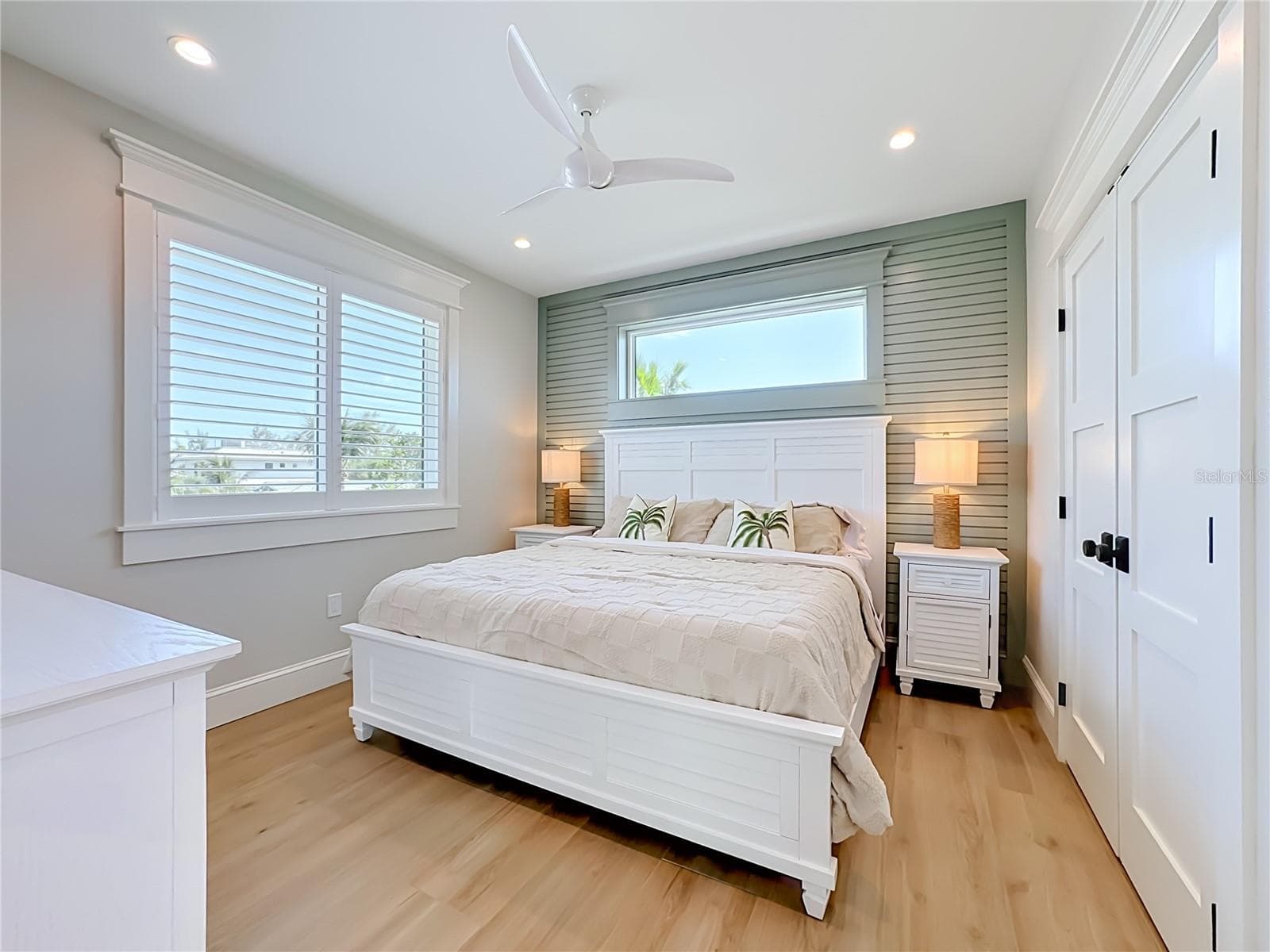 Single Family Residence at 2918 GULF DR, HOLMES BEACH, photo 45 of 92