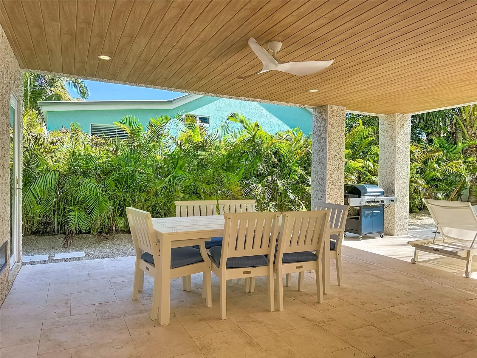 Single Family Residence at 2918 GULF DR, HOLMES BEACH, photo 65 of 92