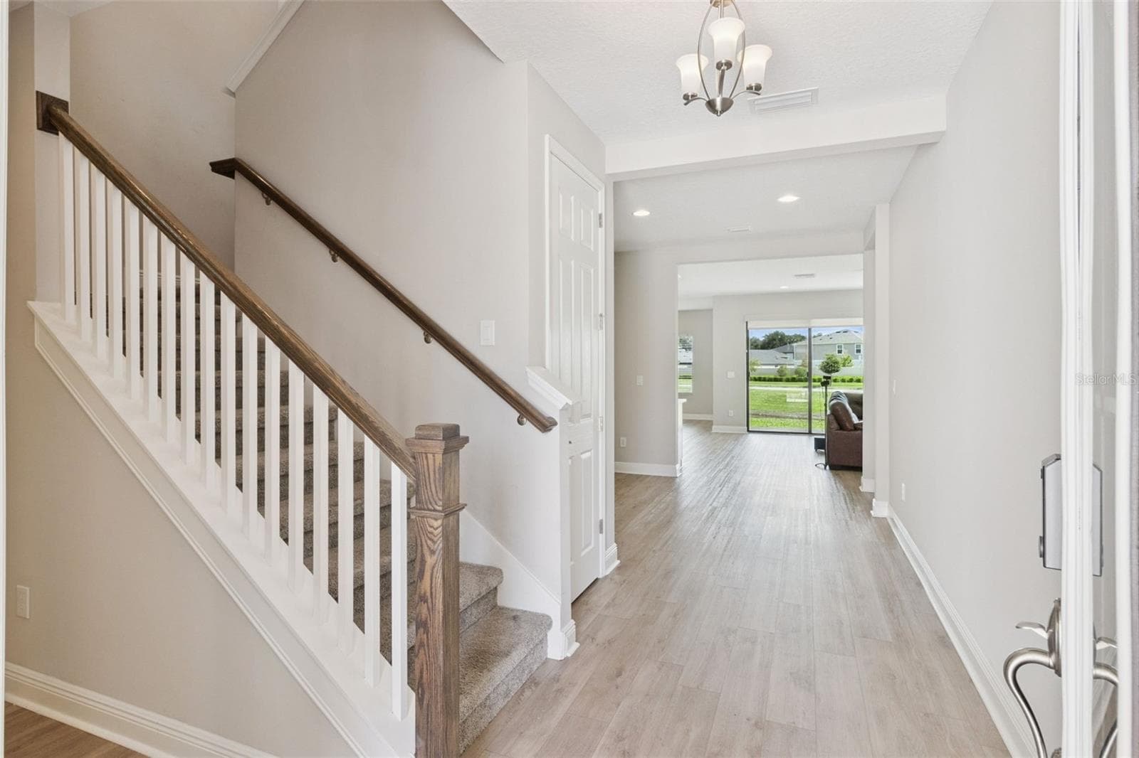 Single Family Residence at 14825 PADDOCK POND AVE, LITHIA, photo 5 of 59