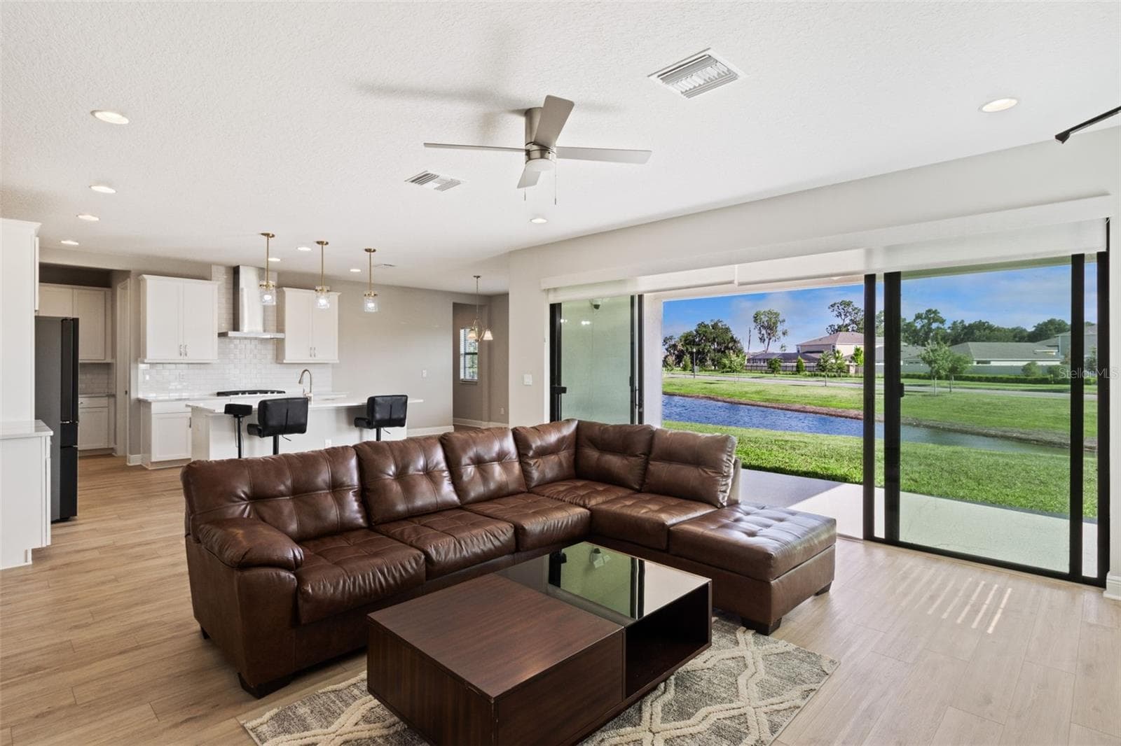 Single Family Residence at 14825 PADDOCK POND AVE, LITHIA, photo 14 of 59