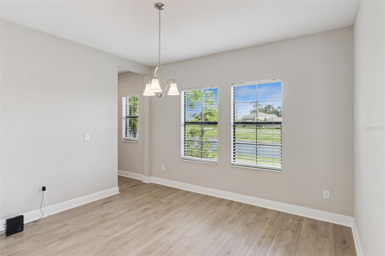 Single Family Residence at 14825 PADDOCK POND AVE, LITHIA, photo 17 of 59