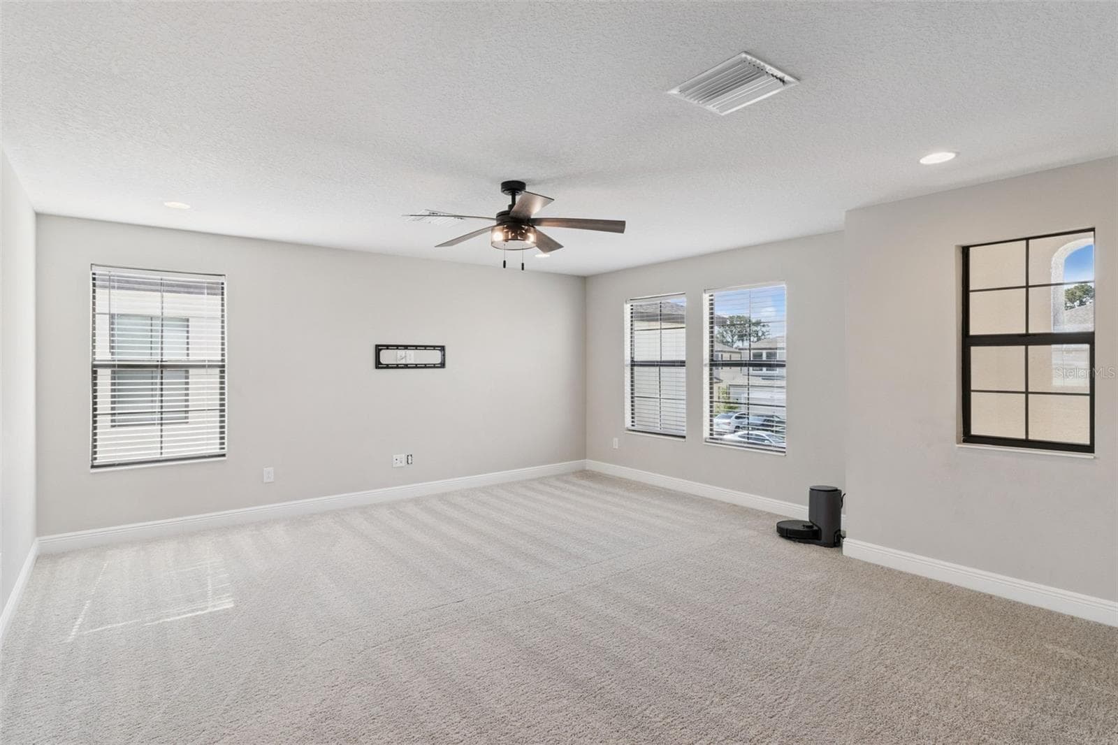Single Family Residence at 14825 PADDOCK POND AVE, LITHIA, photo 30 of 59