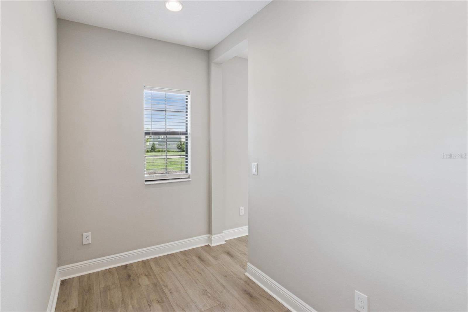 Single Family Residence at 14825 PADDOCK POND AVE, LITHIA, photo 45 of 59