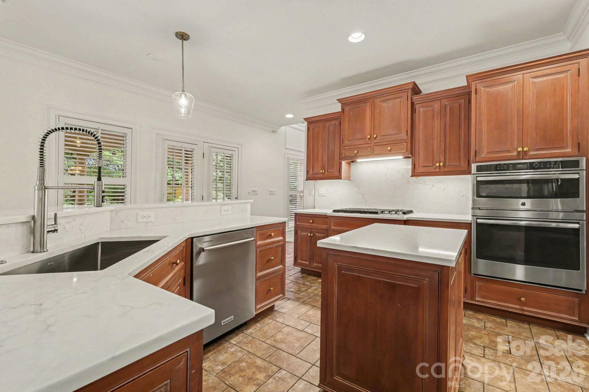 Single Family Residence at 12035 Olympic Club Drive, Charlotte, photo 2 of 20