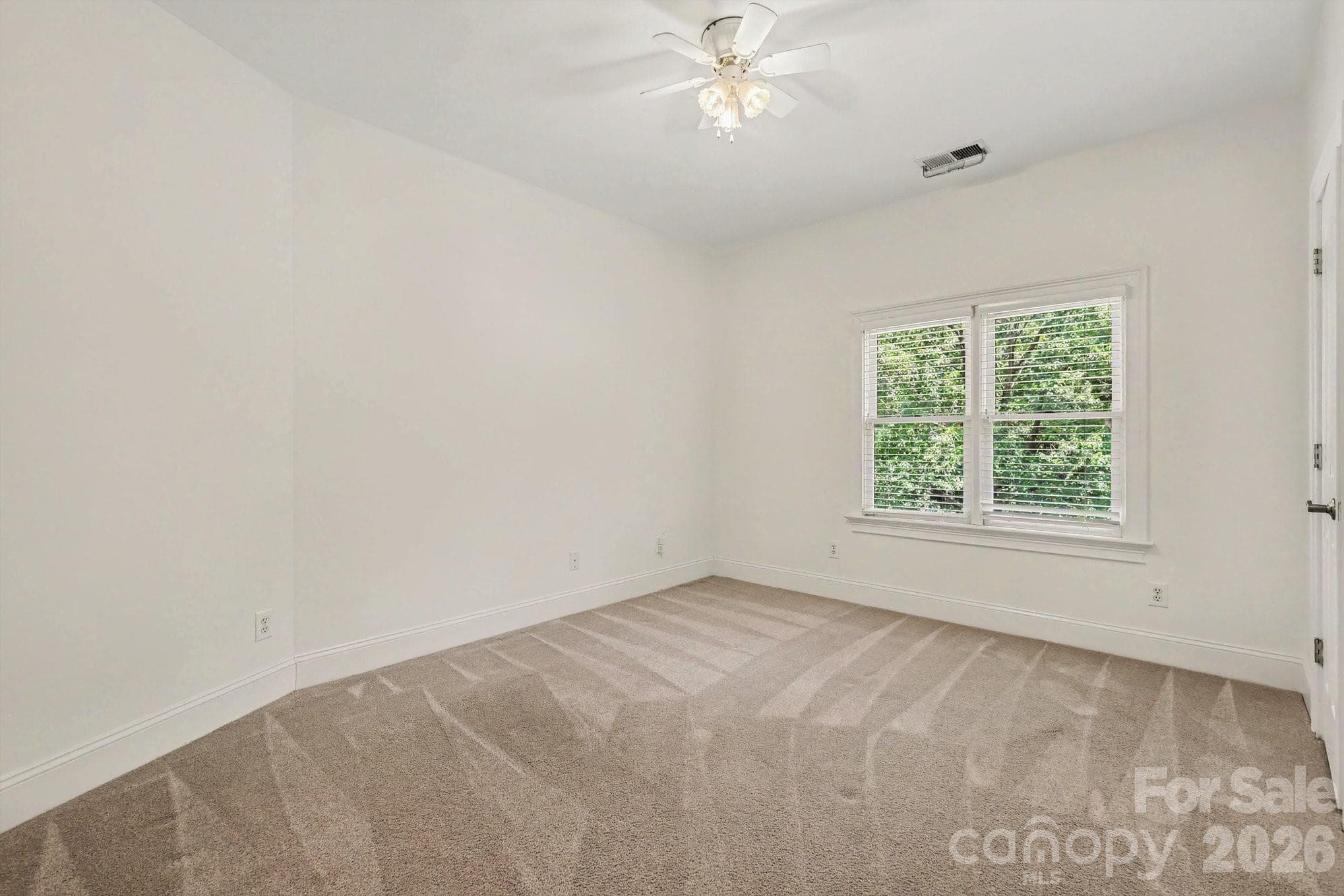 Single Family Residence at 12035 Olympic Club Drive, Charlotte, photo 16 of 20