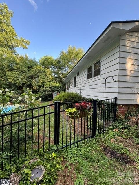 Back View - 606 N Pine Lane, Wadesboro
