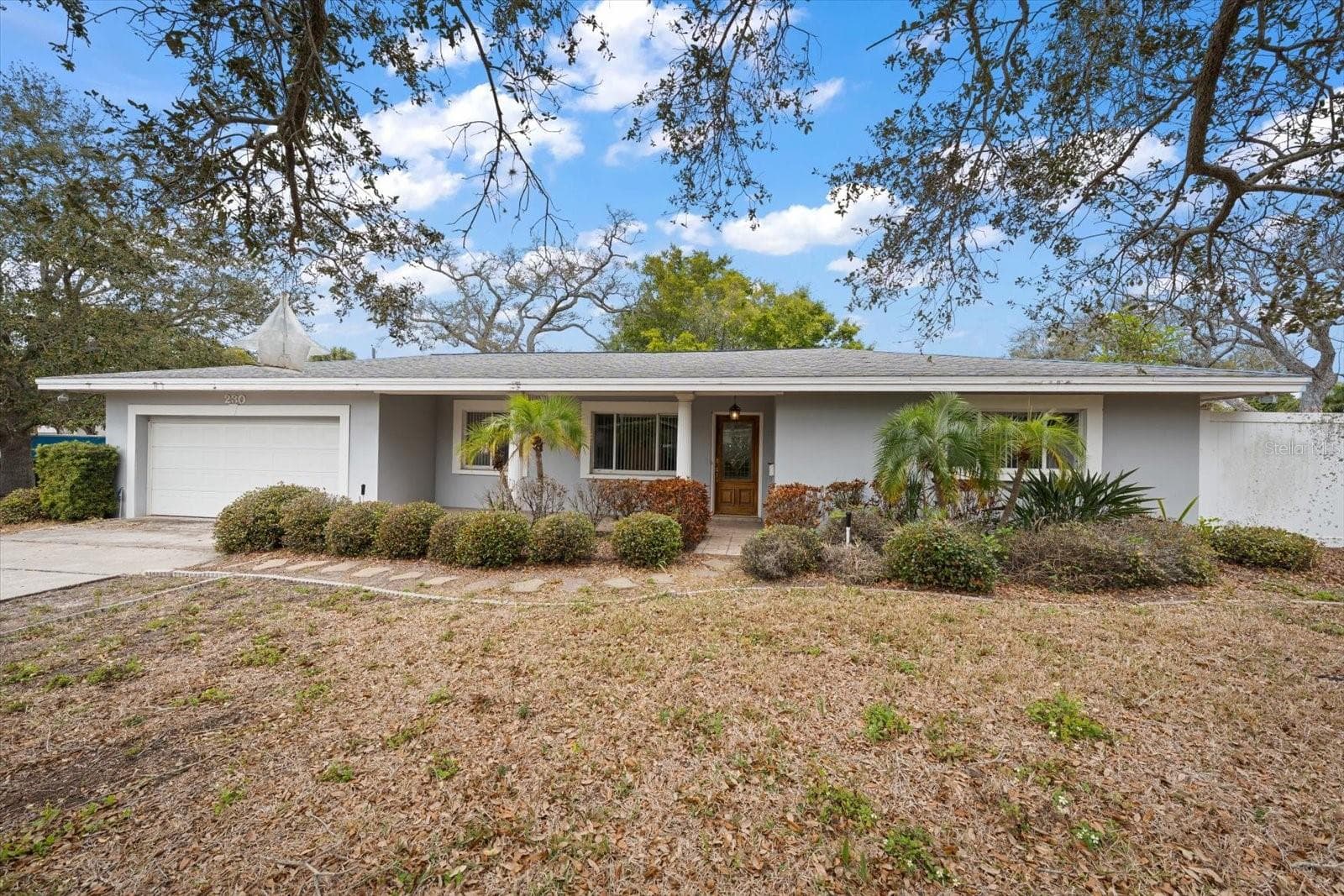 230 GARDEN CIR