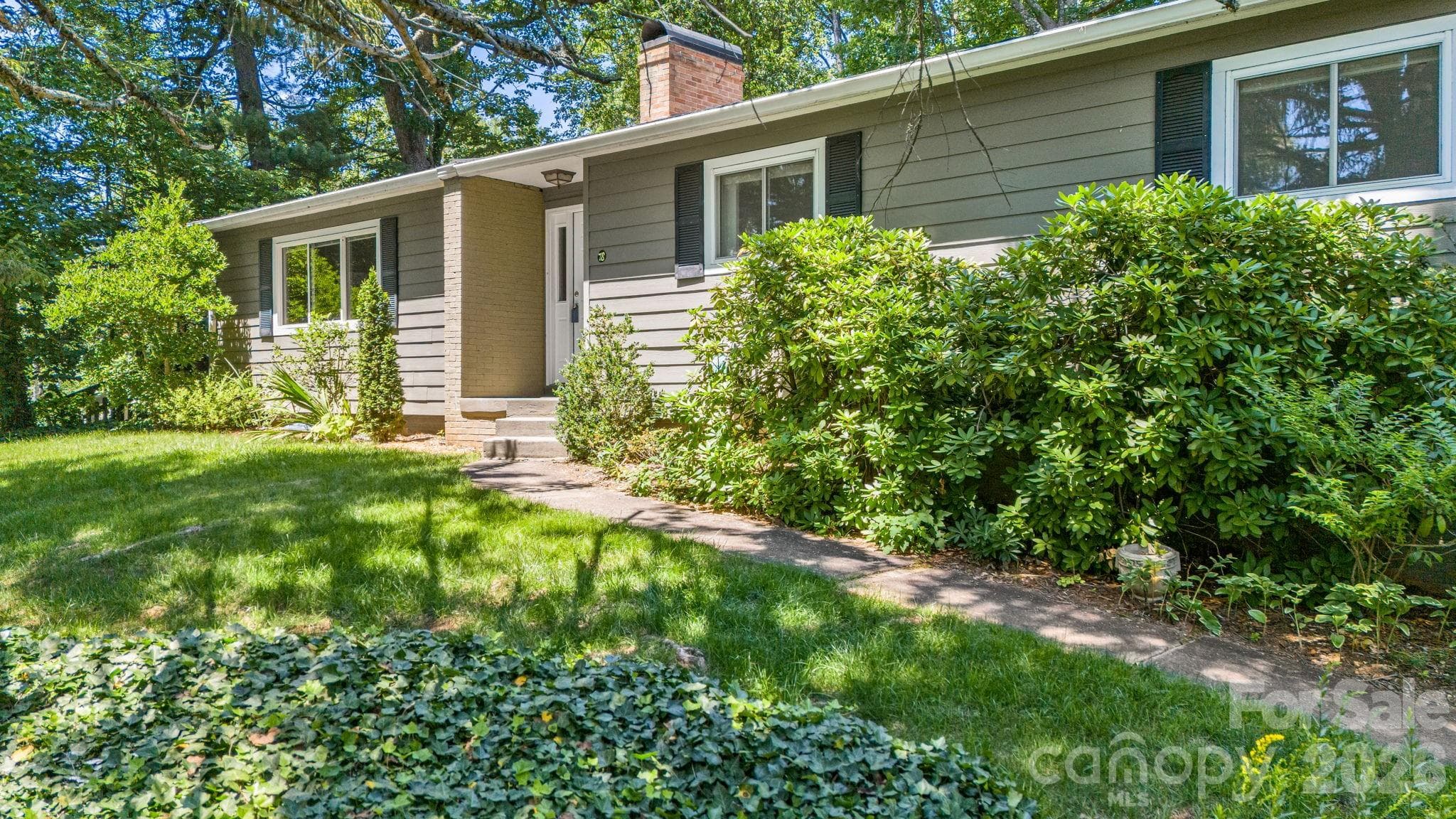 Single Family Residence at Asheville, photo 5 of 42