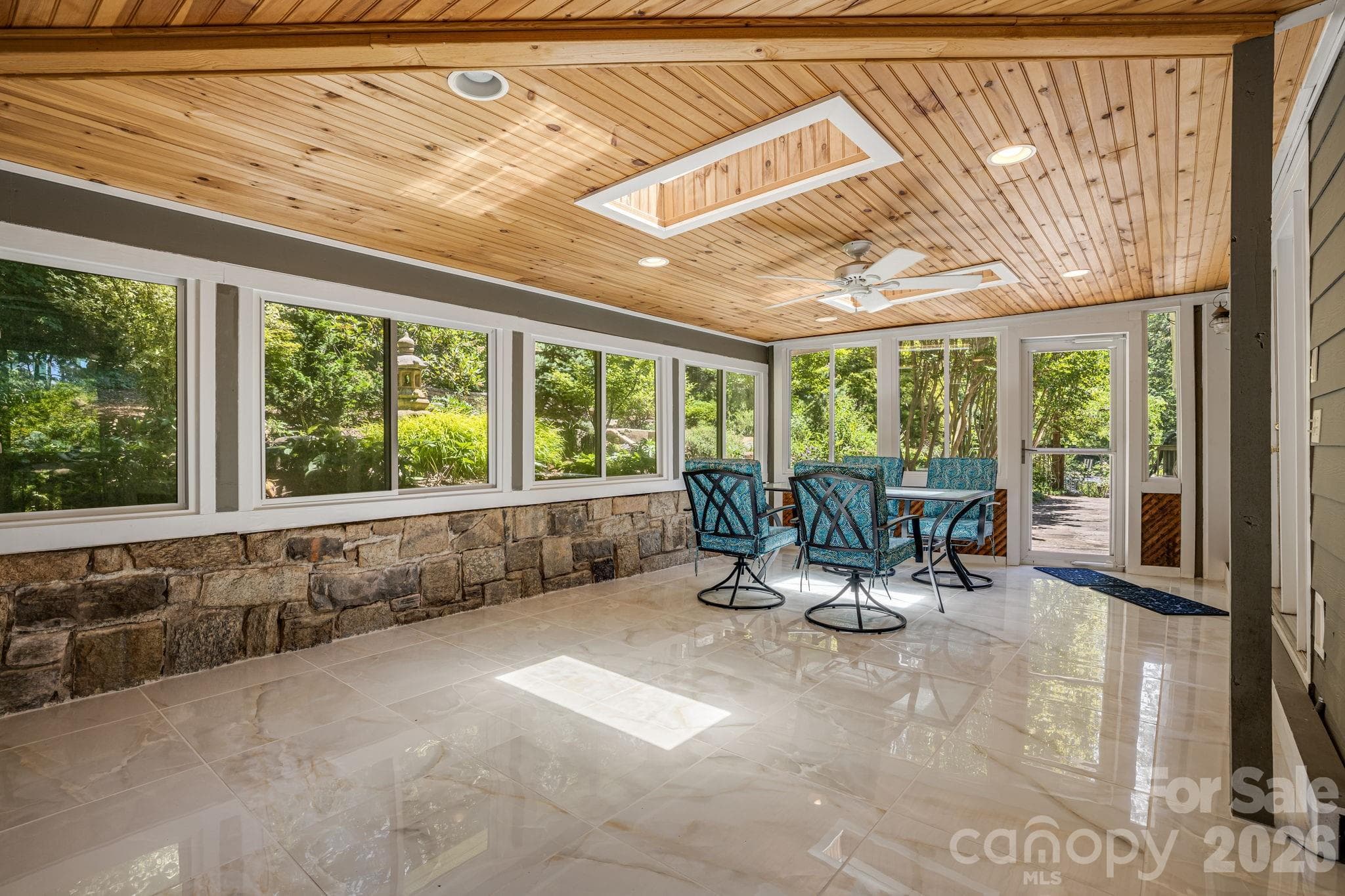 Single Family Residence at Asheville, photo 10 of 42