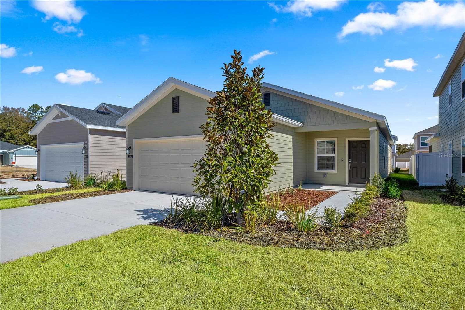 Single Family Residence at 8688 SW 67TH CIR, OCALA, photo 2 of 5