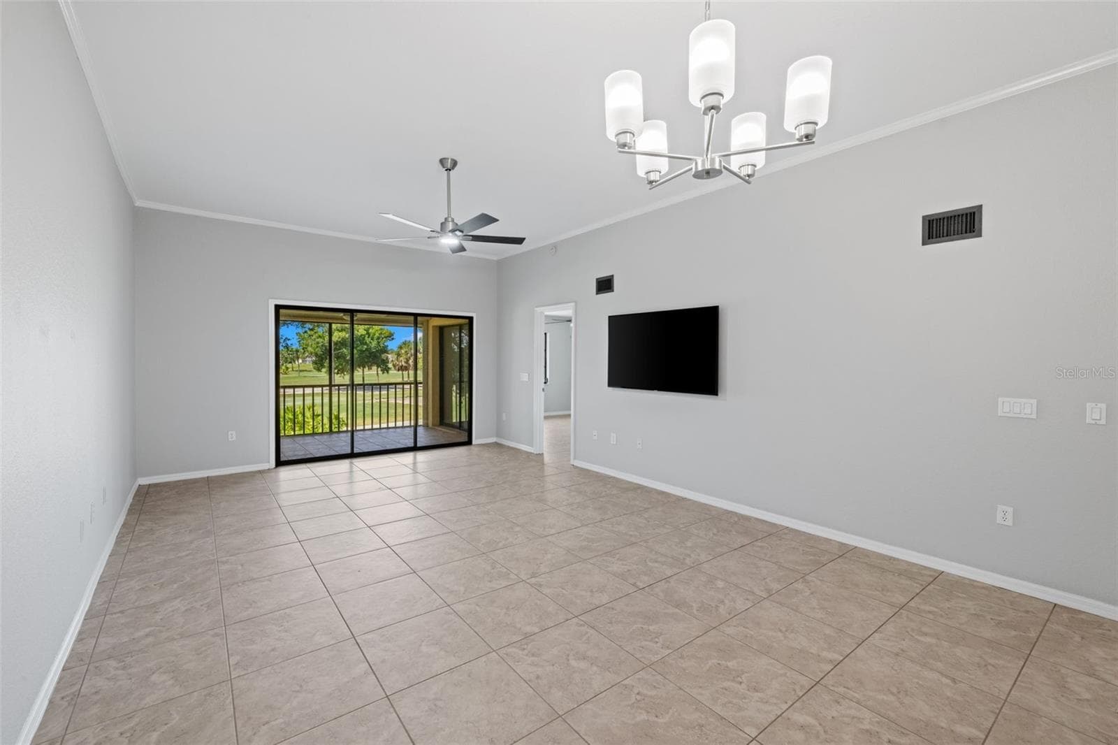Condominium at 1335 SAXONY CIR #324, PUNTA GORDA, photo 11 of 39